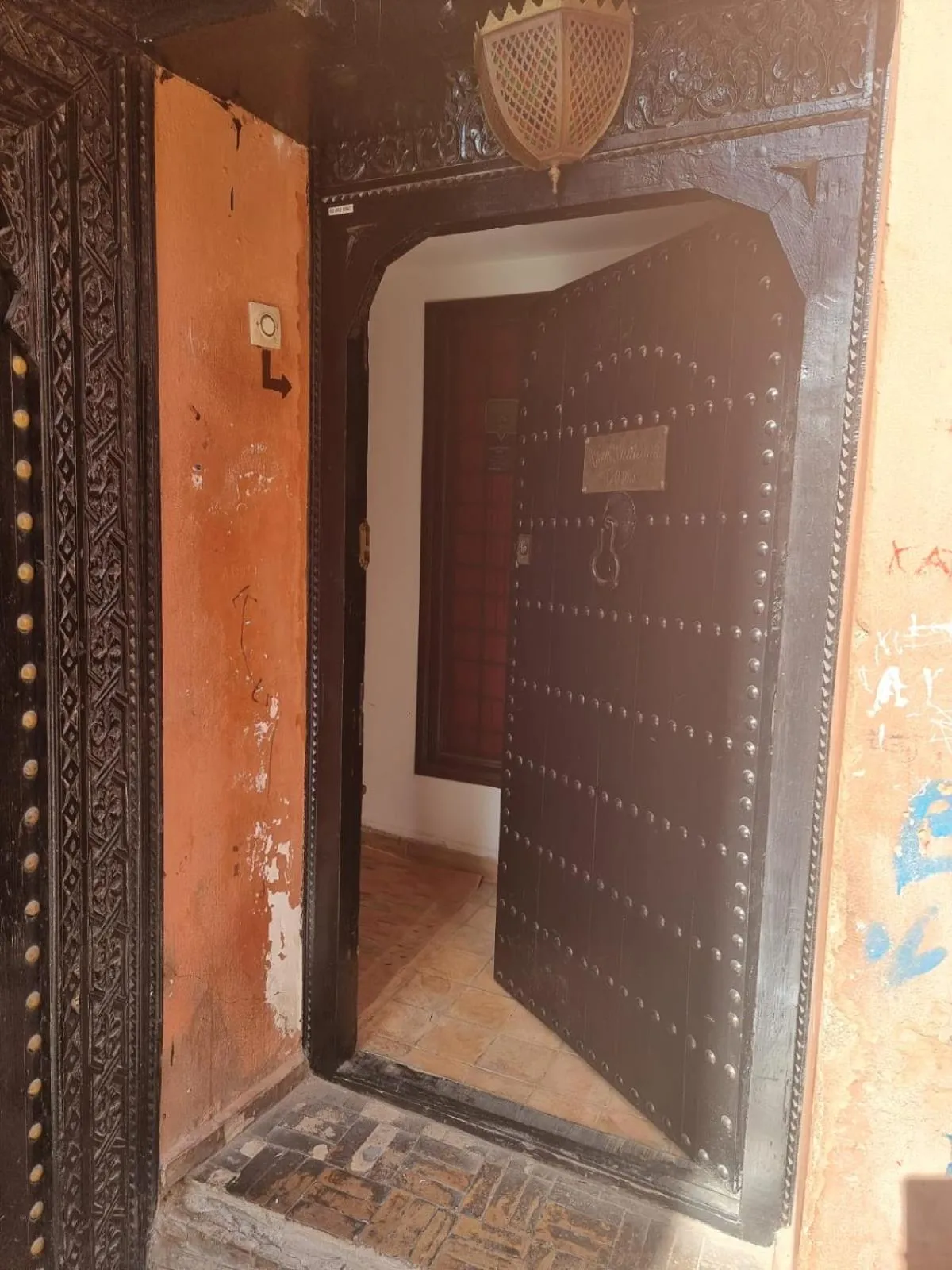 Property building in Riad Shaloma