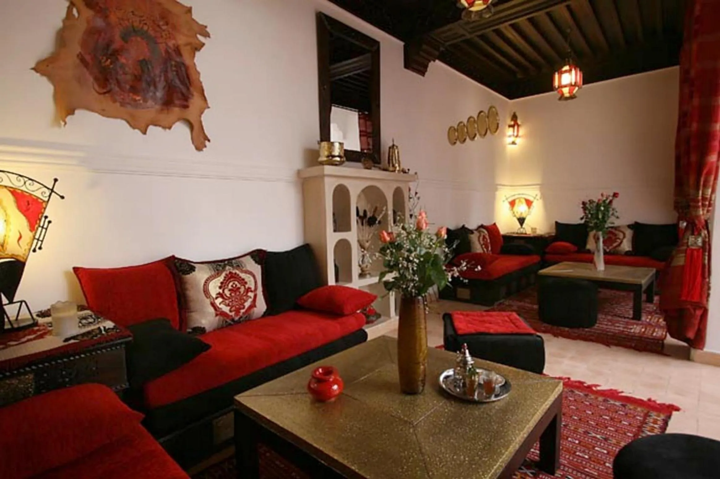 Communal lounge/ TV room in Riad Shaloma