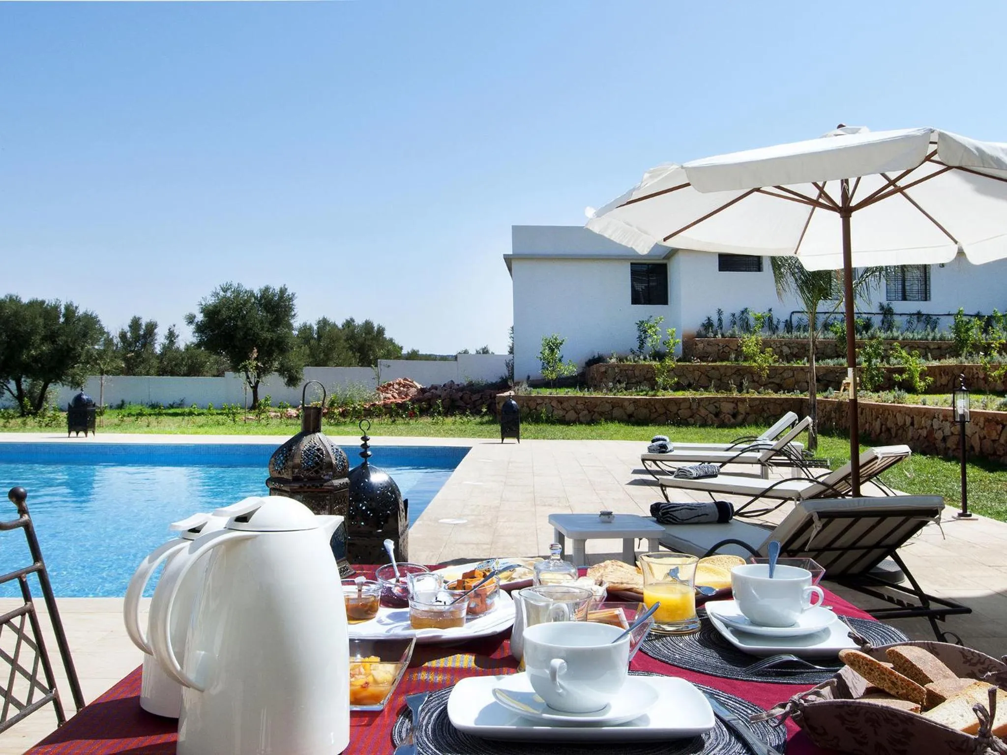 Breakfast in Villa Agapanthe