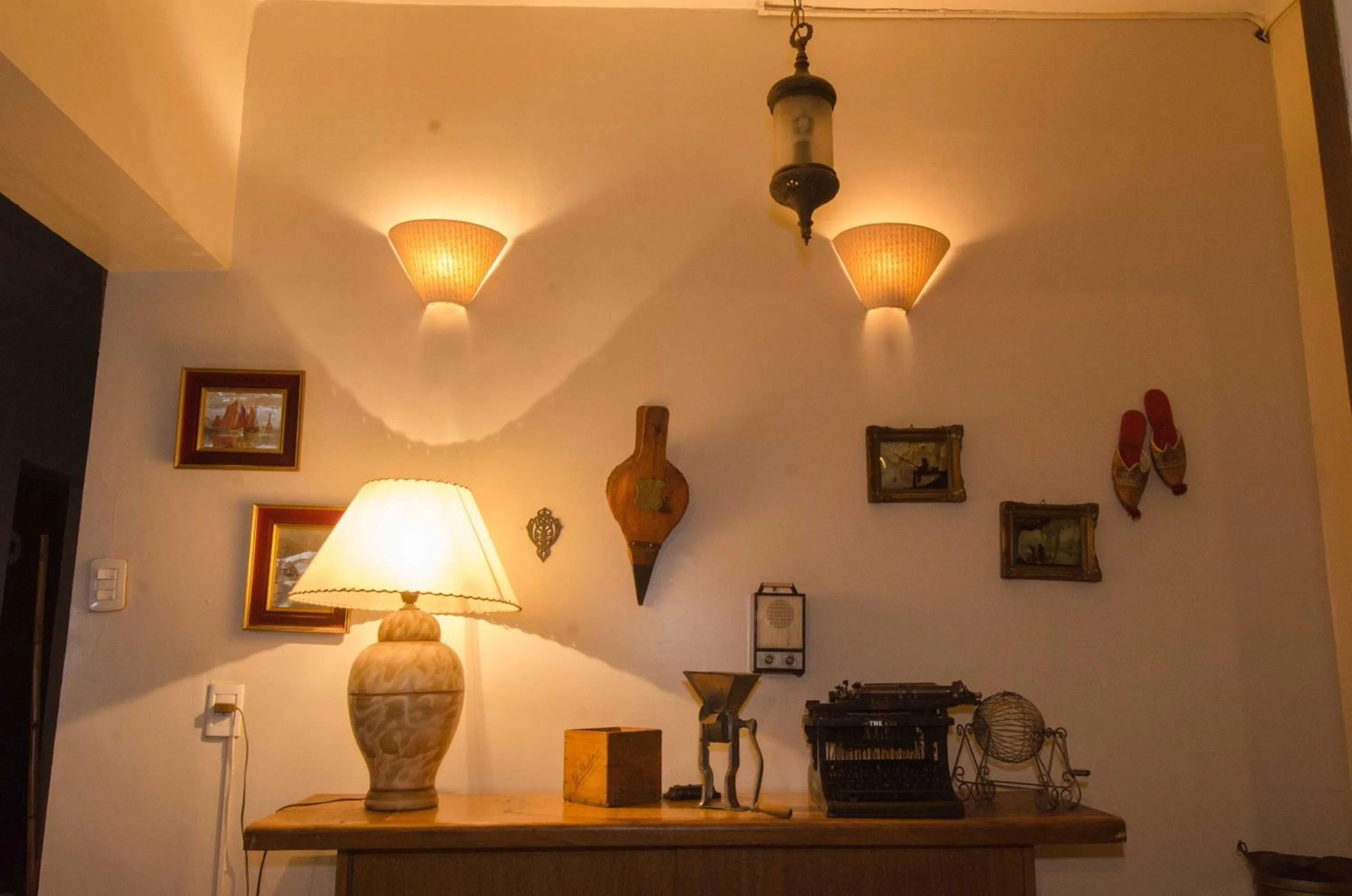 Decorative detail in Wine Aparts