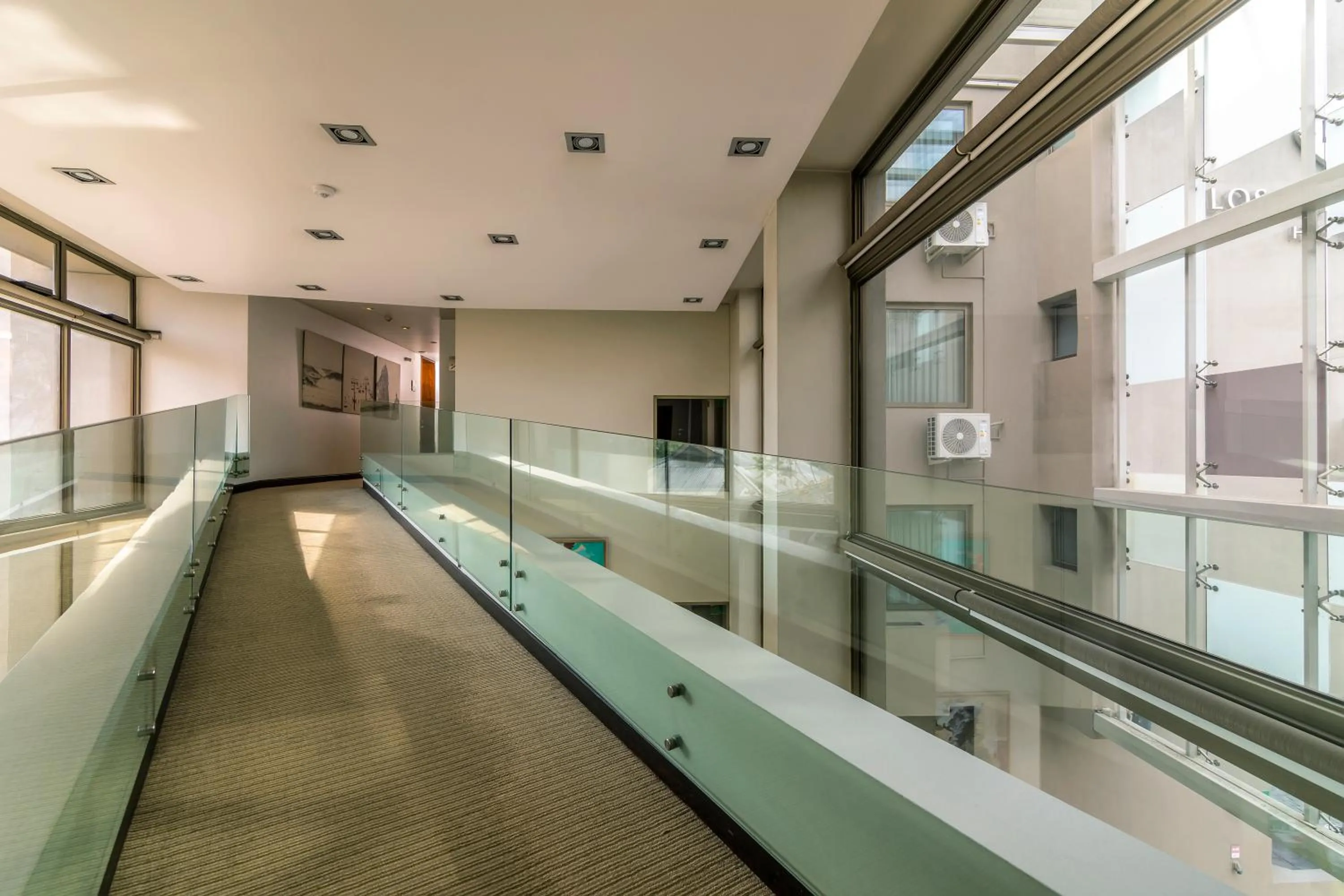 Business facilities in Hotel Los Españoles Plus