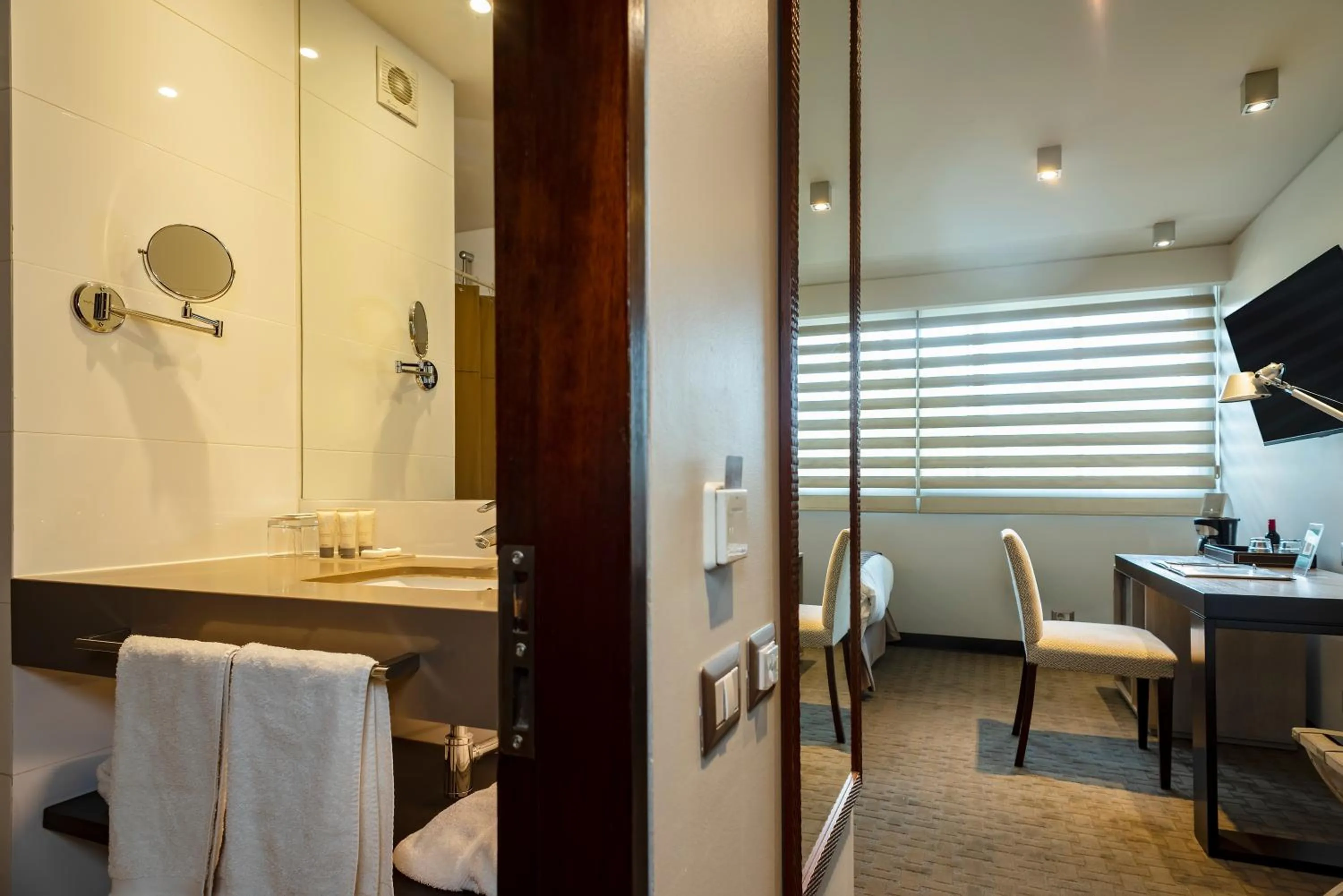 Bathroom in Hotel Los Españoles Plus