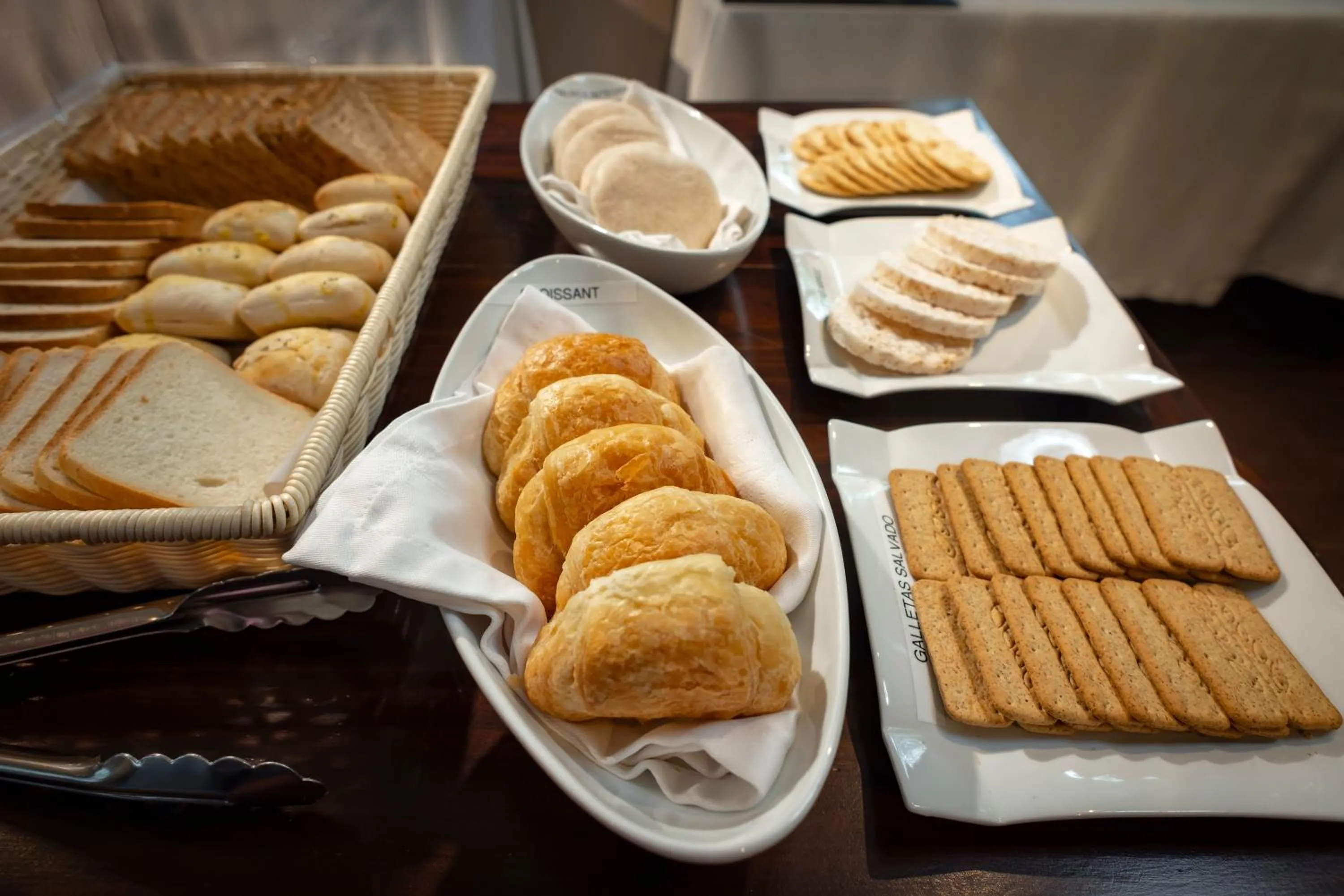 Buffet breakfast in Hotel Los Españoles Plus