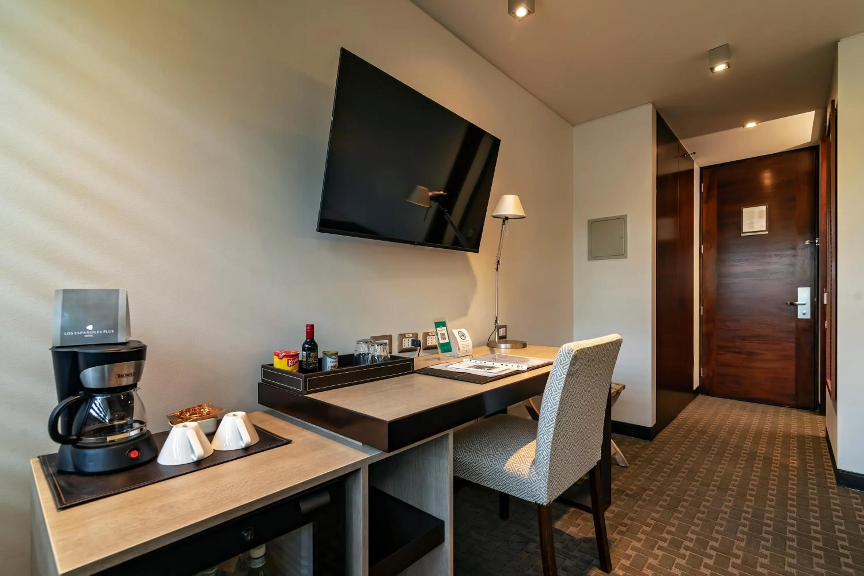 Coffee/tea facilities in Hotel Los Españoles Plus