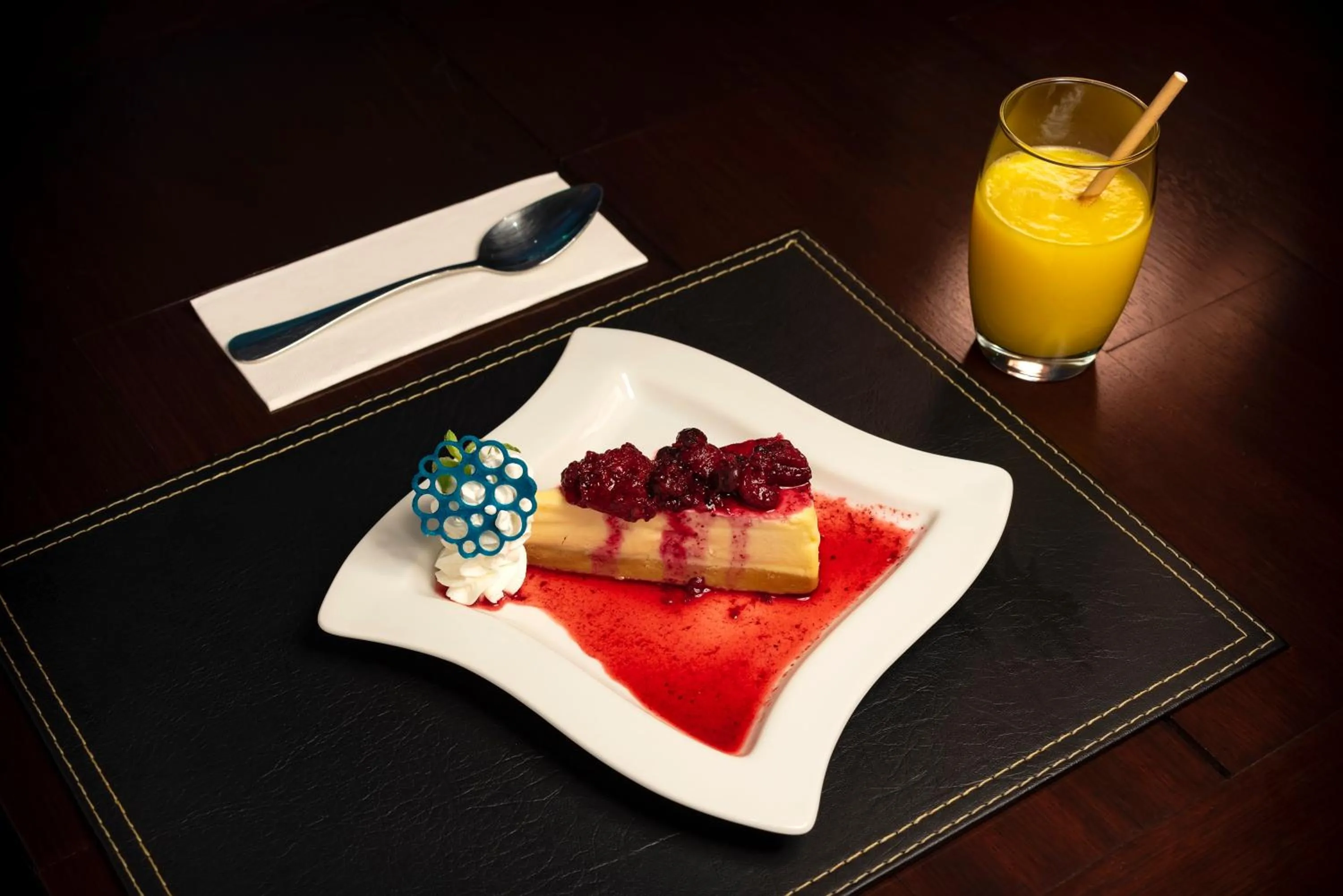 Food and drinks in Hotel Los Españoles Plus