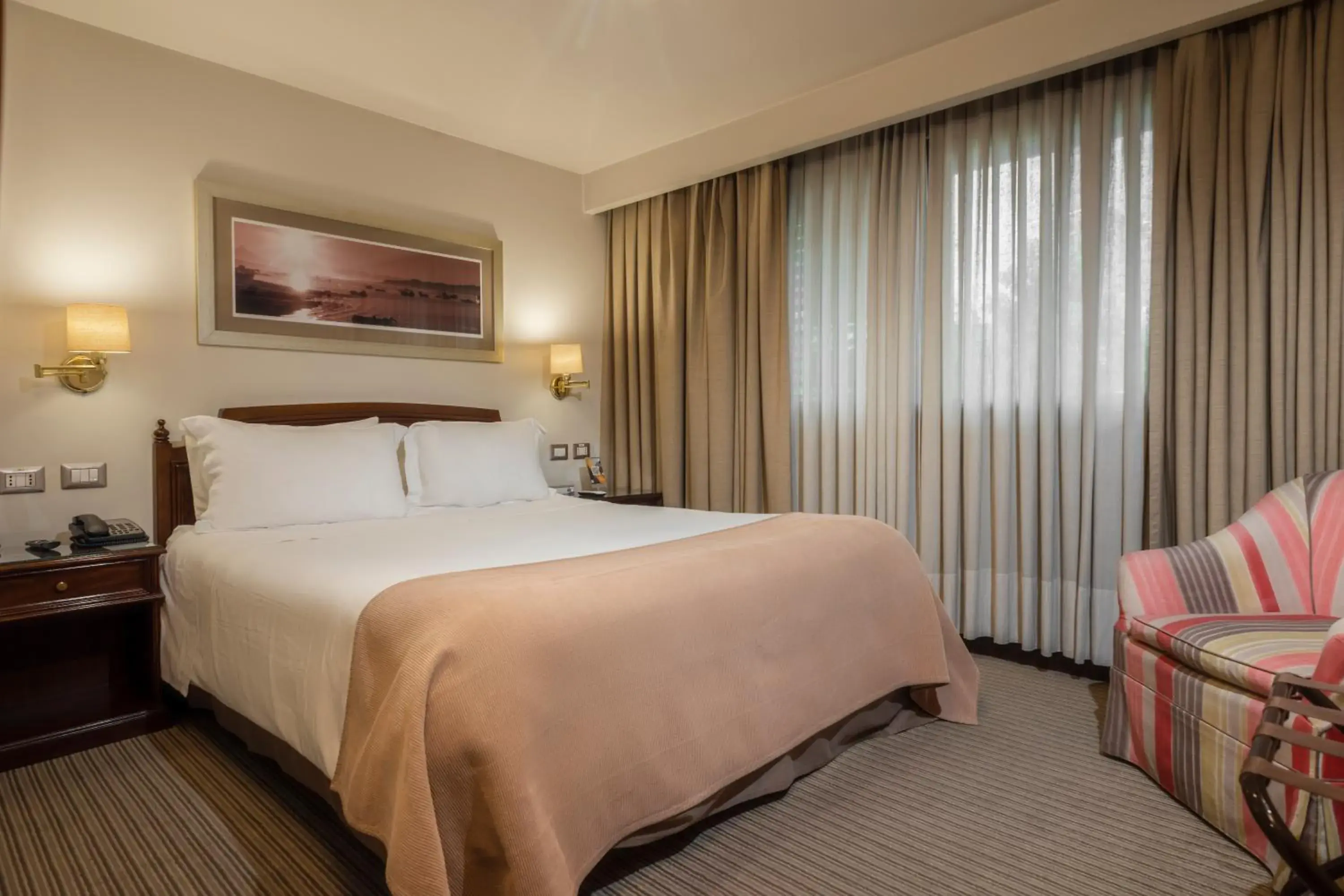 Superior Double Room in Hotel Los Españoles Plus Superior Double Room in Hotel Los Españoles Plus