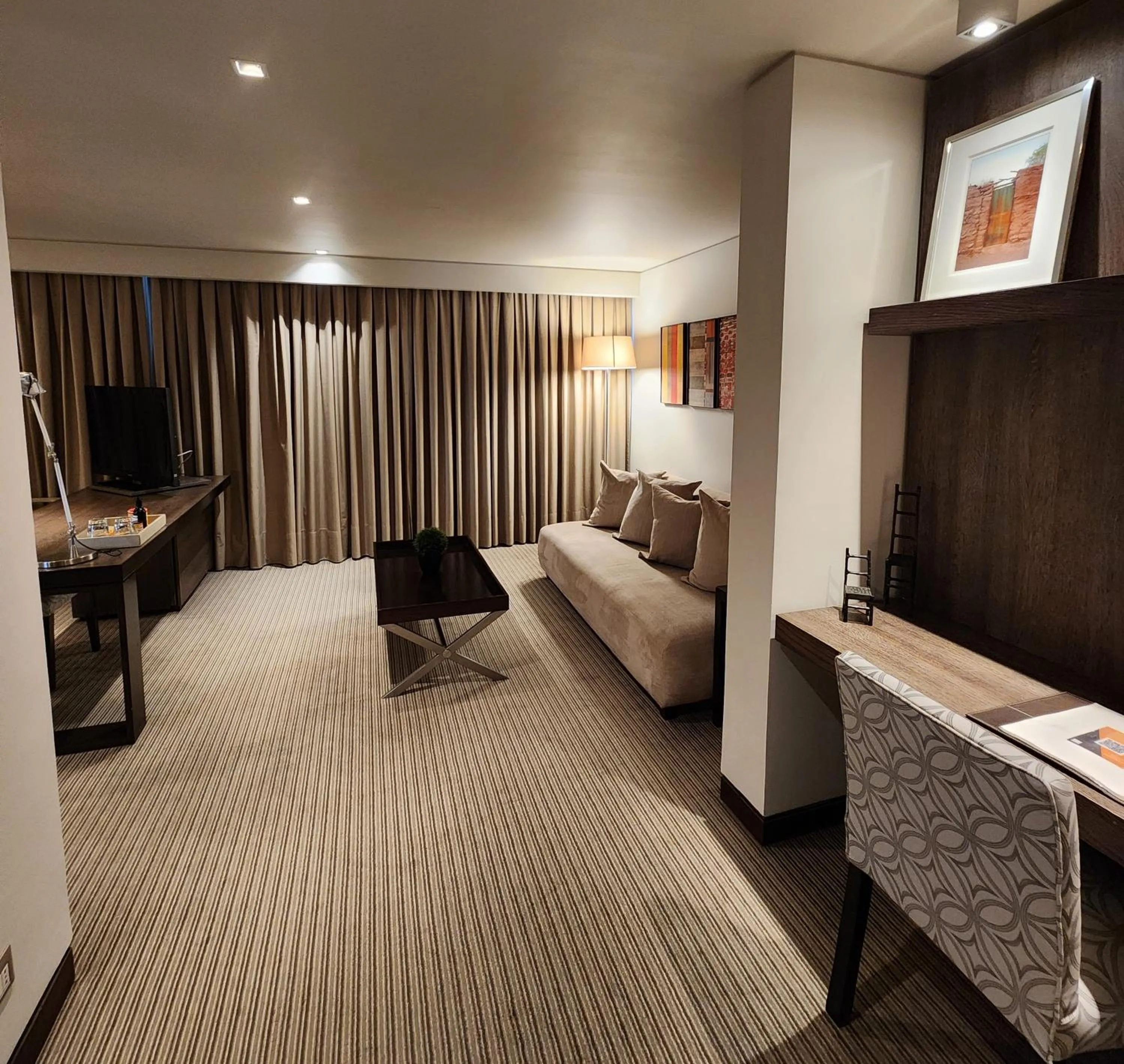 Living room, Bed in Hotel Los Españoles Plus