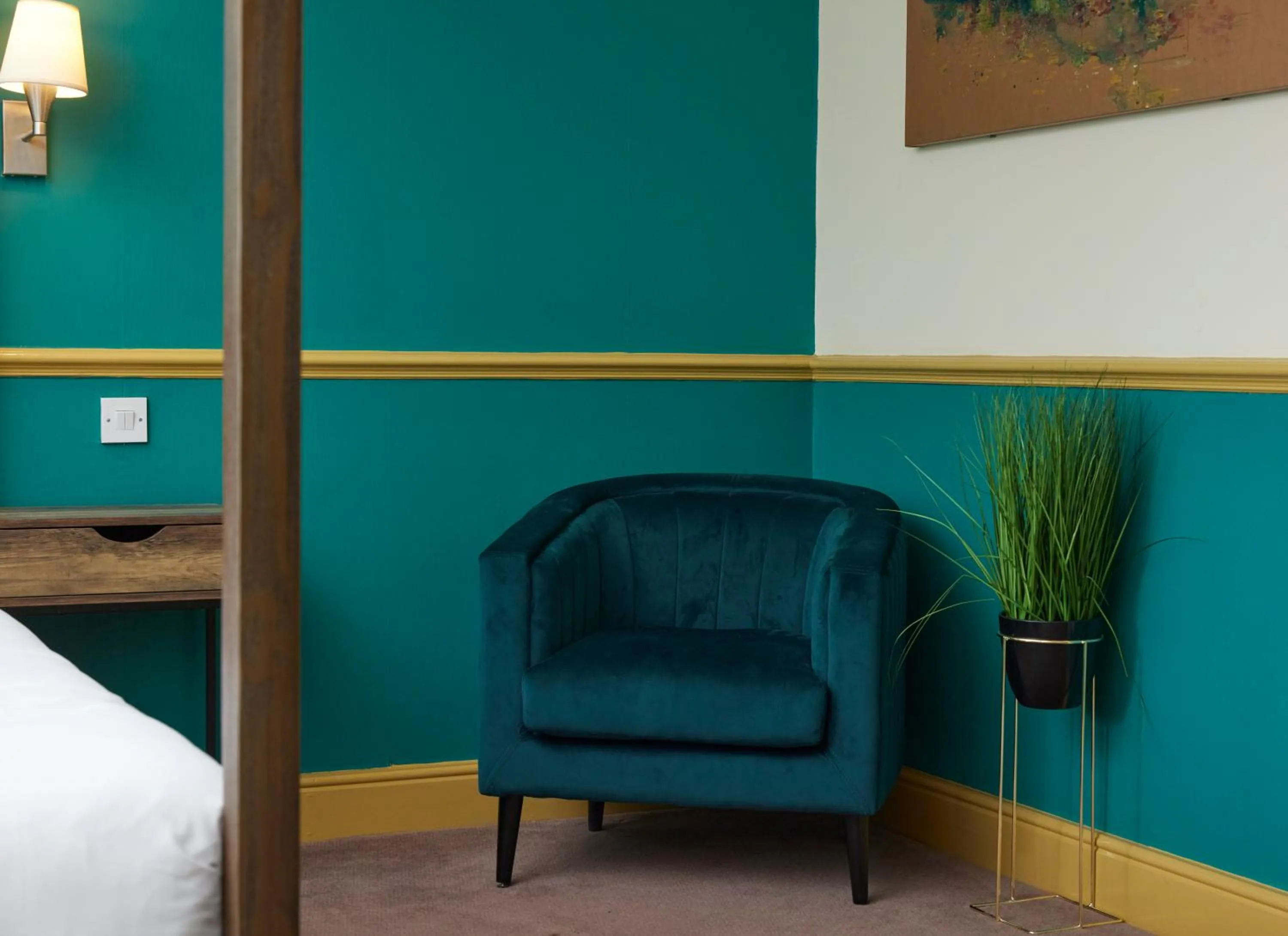 Bedroom, Bed in Windmill Farm Lincoln by Greene King Inns