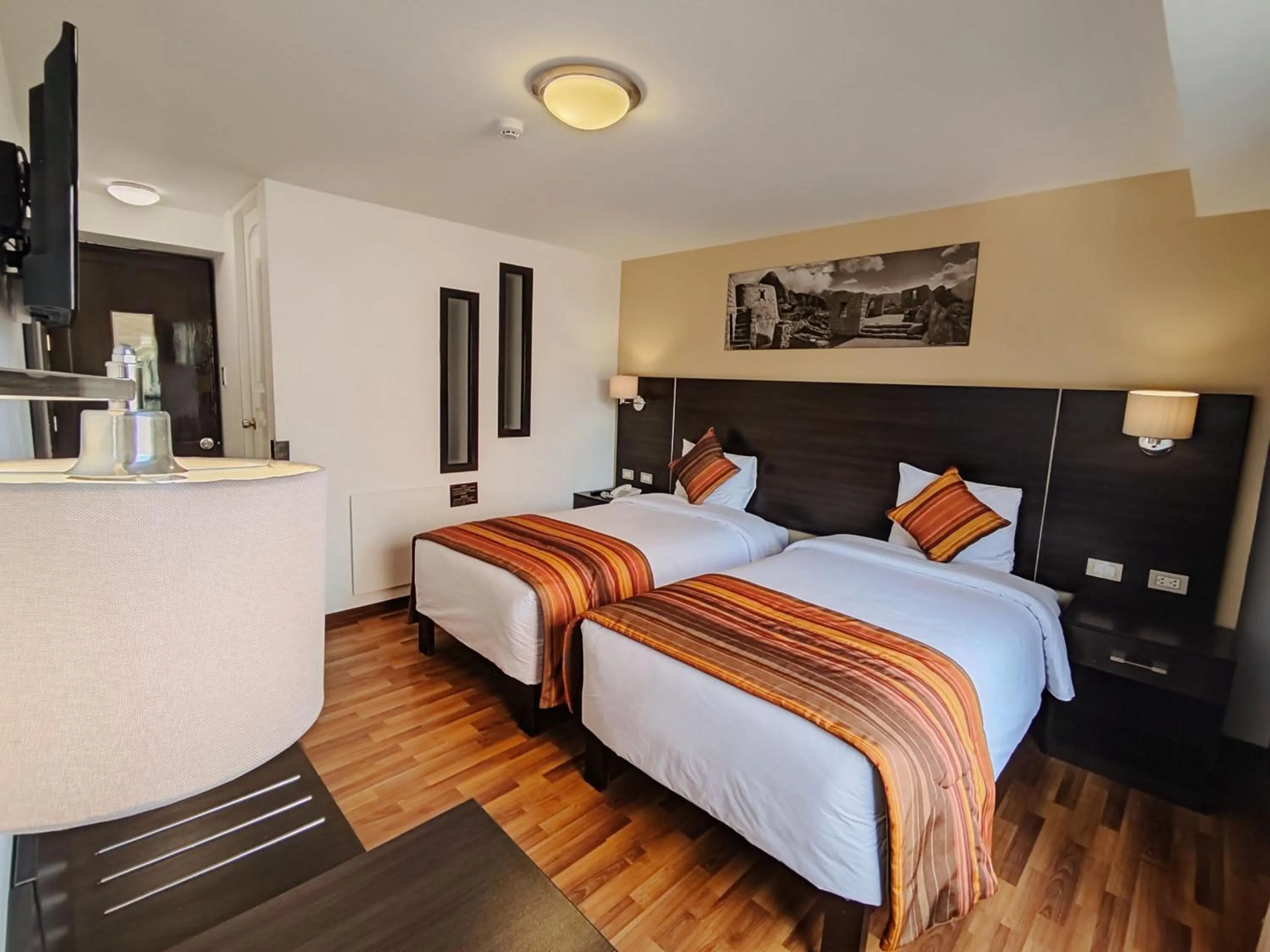 Photo of the whole room, Bed in Royal Inn Cusco Hotel