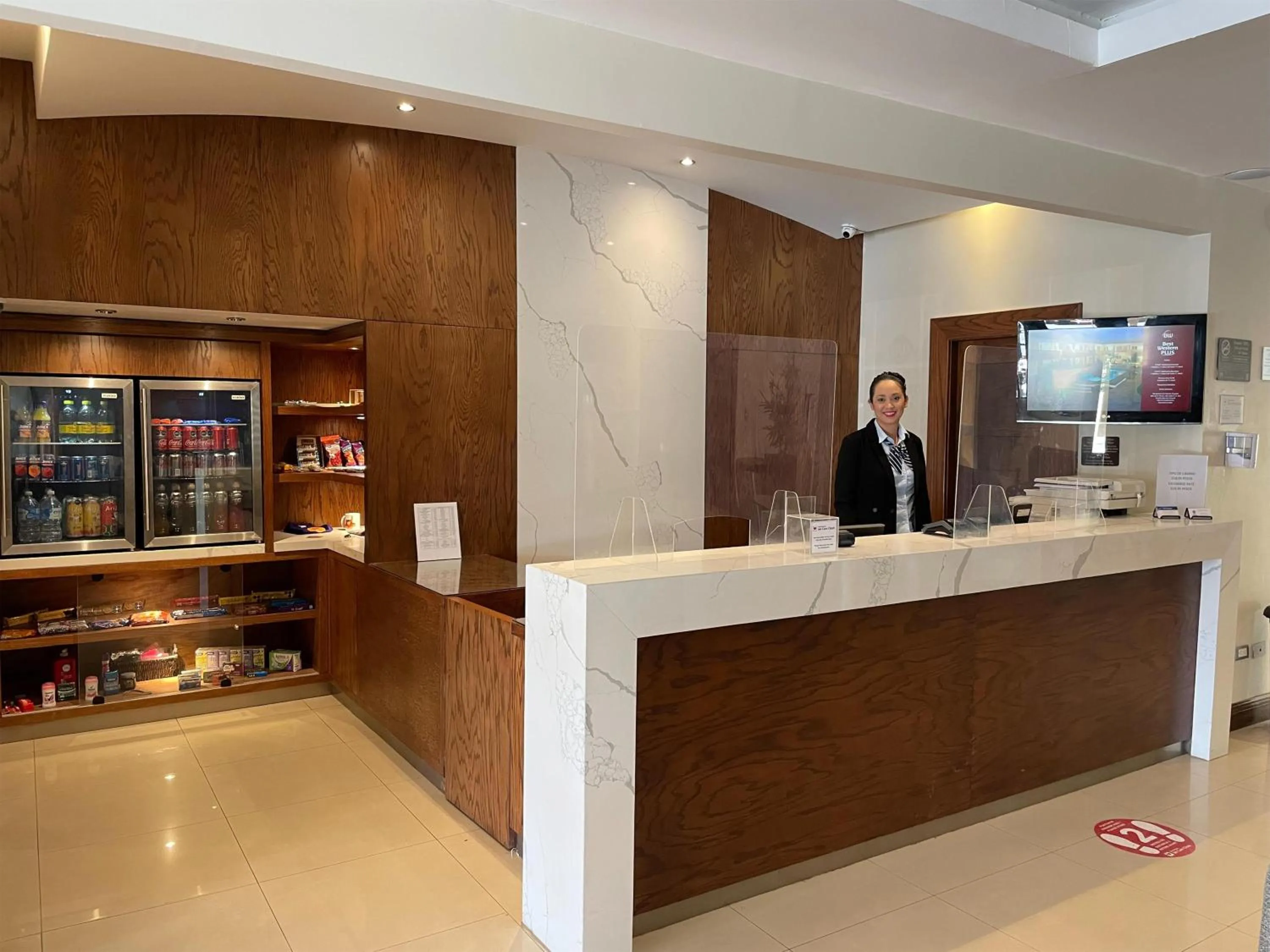 Lobby or reception in Best Western Plus Chihuahua Aeropuerto