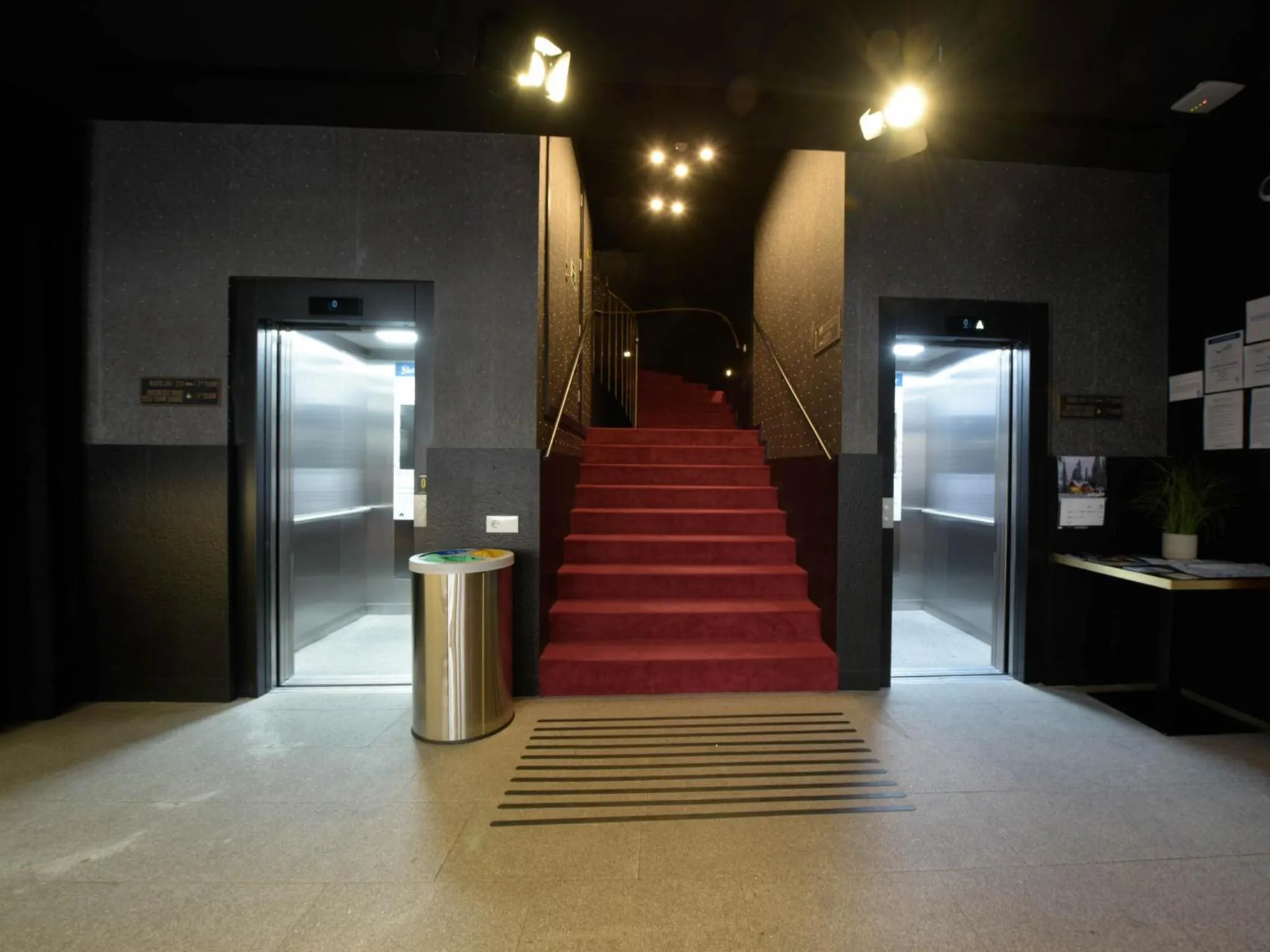 Lobby or reception in room00 Gran Vía Hostel