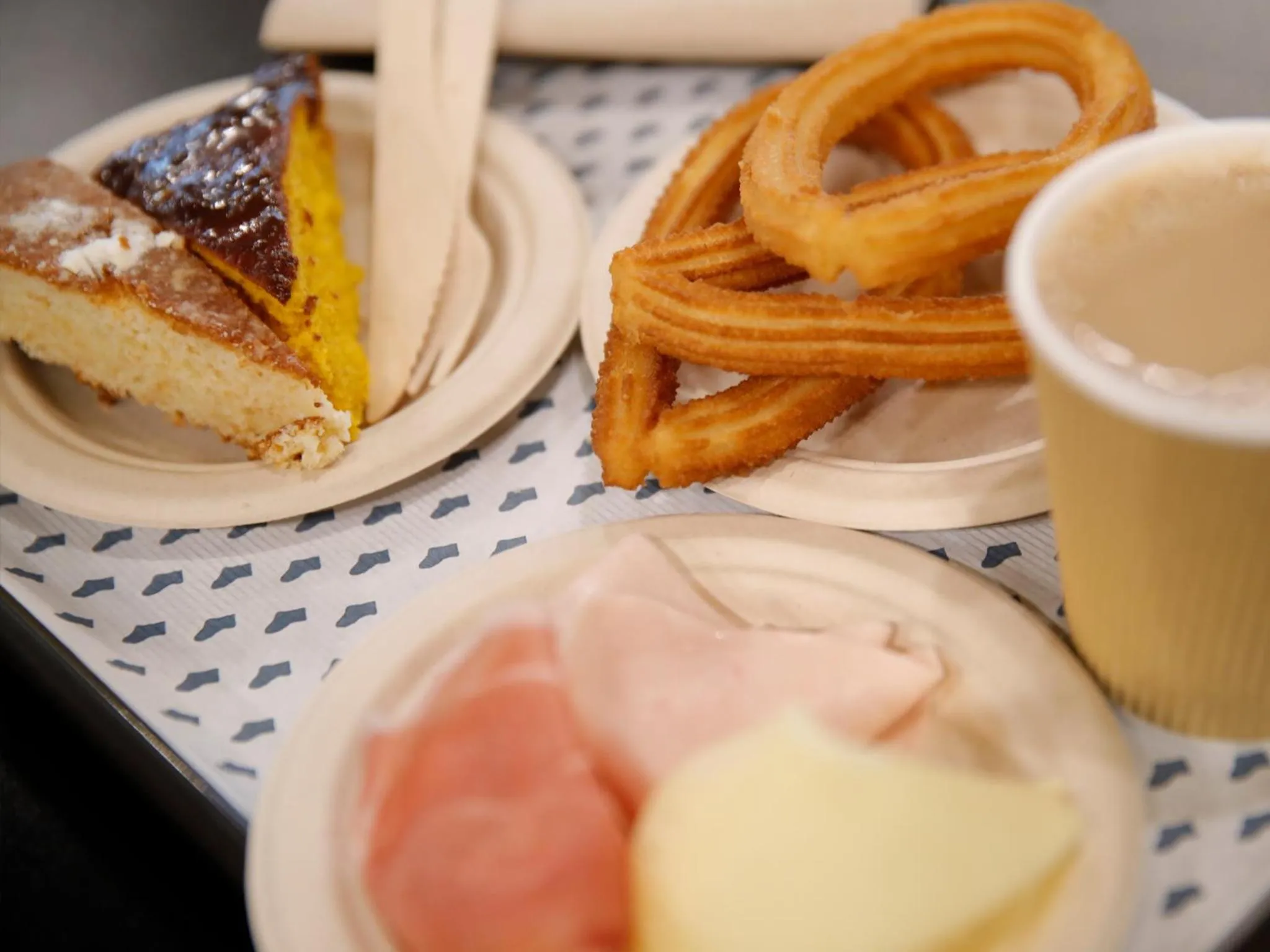 Breakfast in room00 Gran Vía Hostel