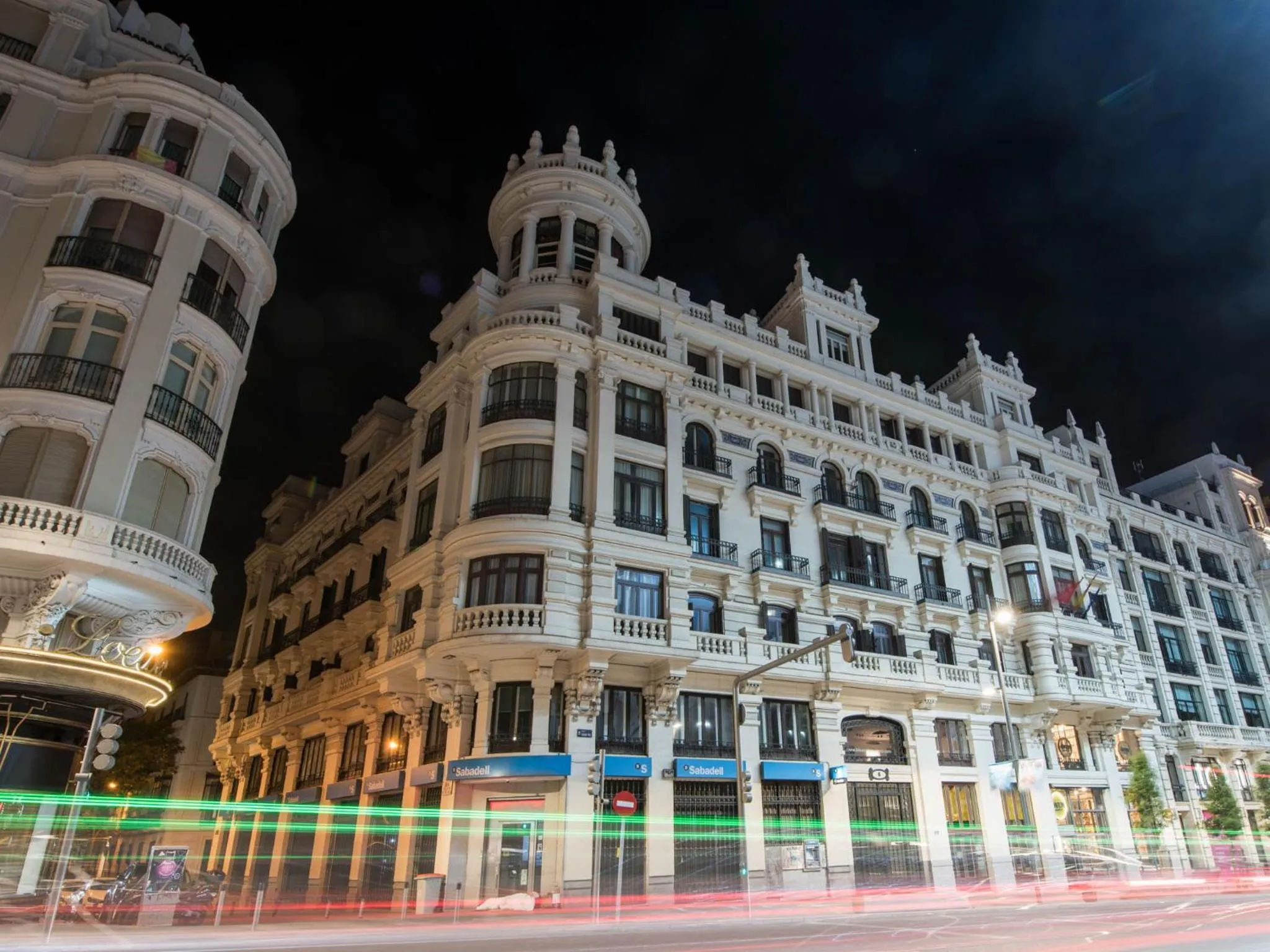 Property building in room00 Gran Vía Hostel