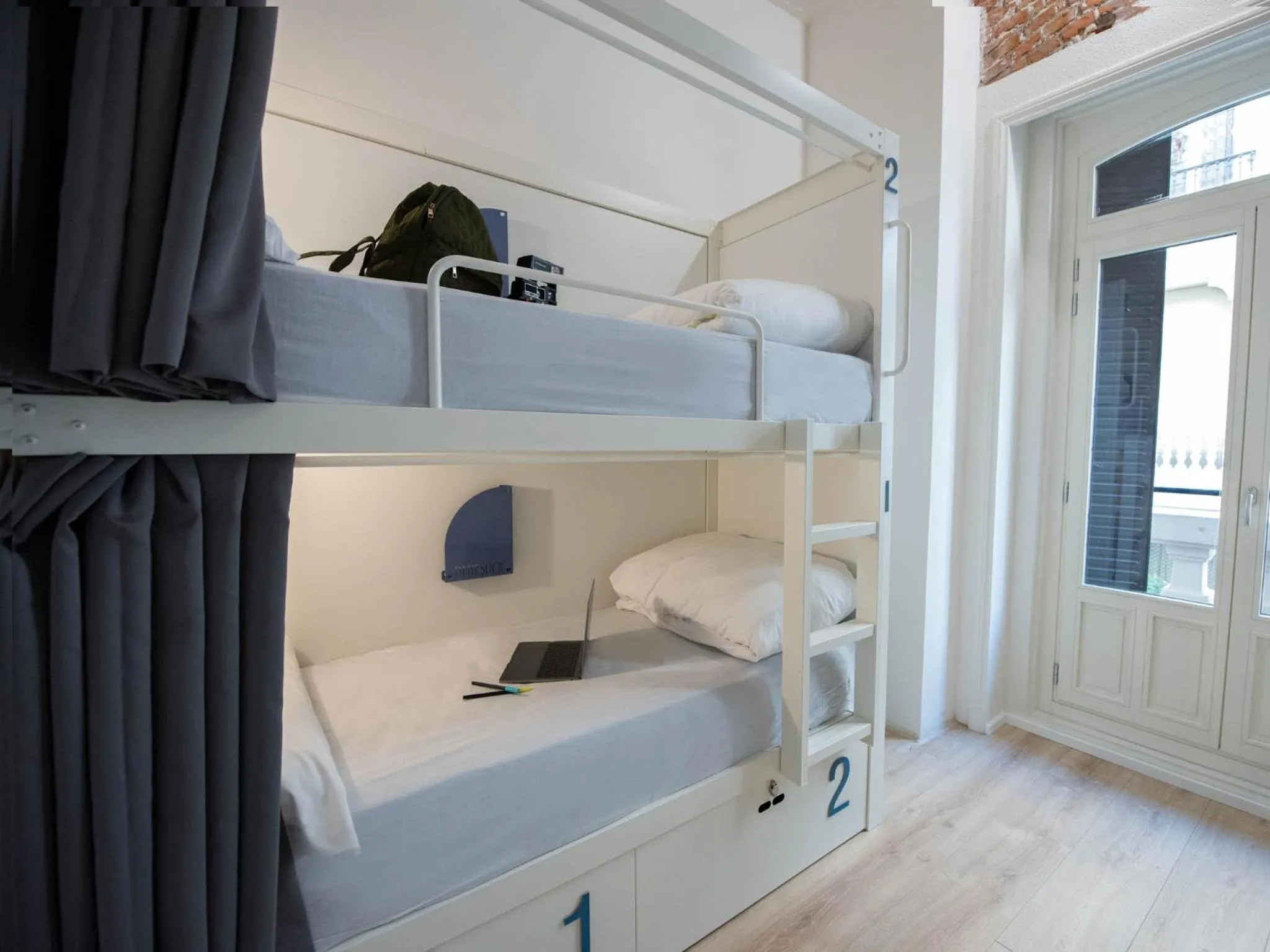 bunk bed, Bed in room00 Gran Vía Hostel