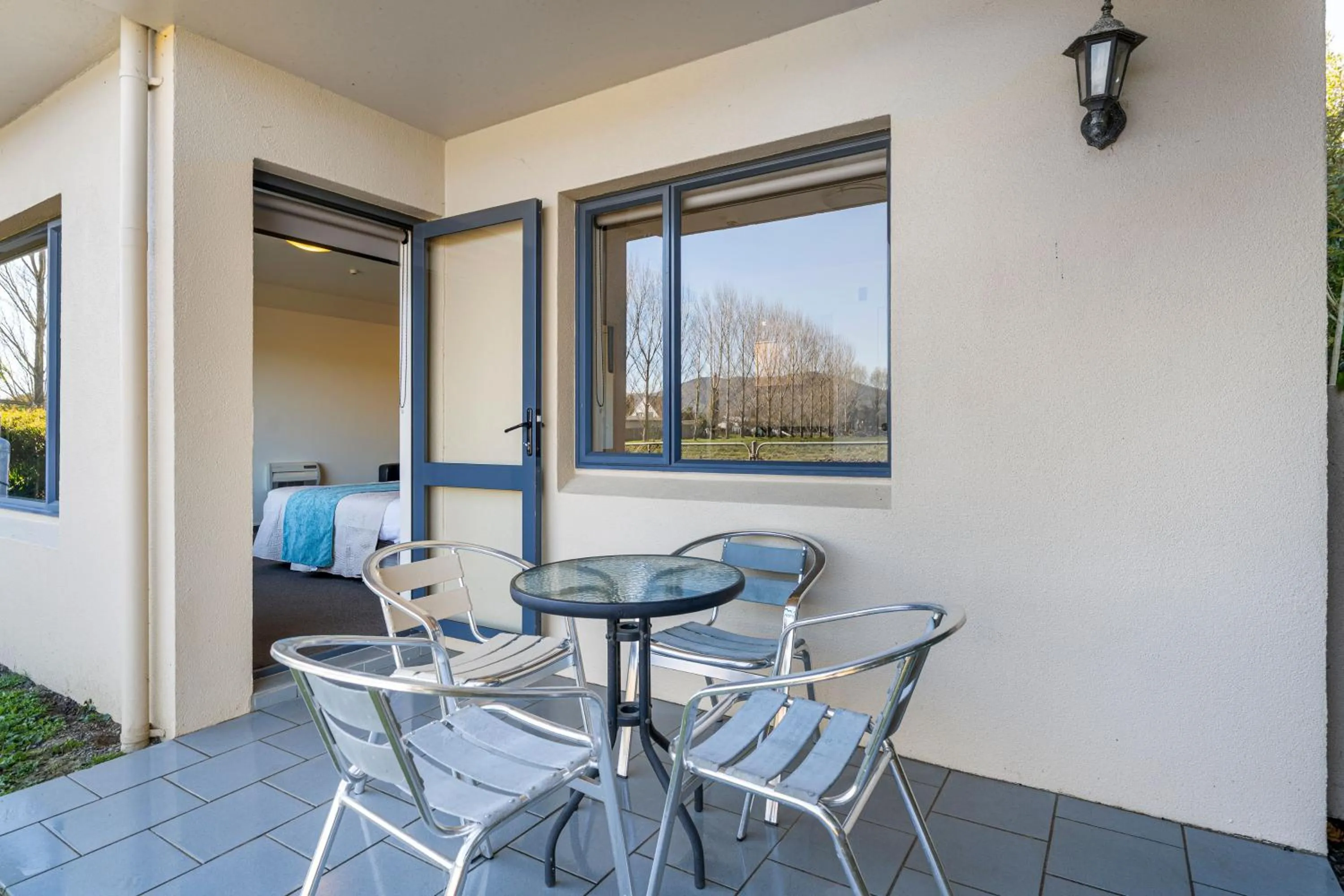 Balcony/Terrace in Avalon Manor Motel