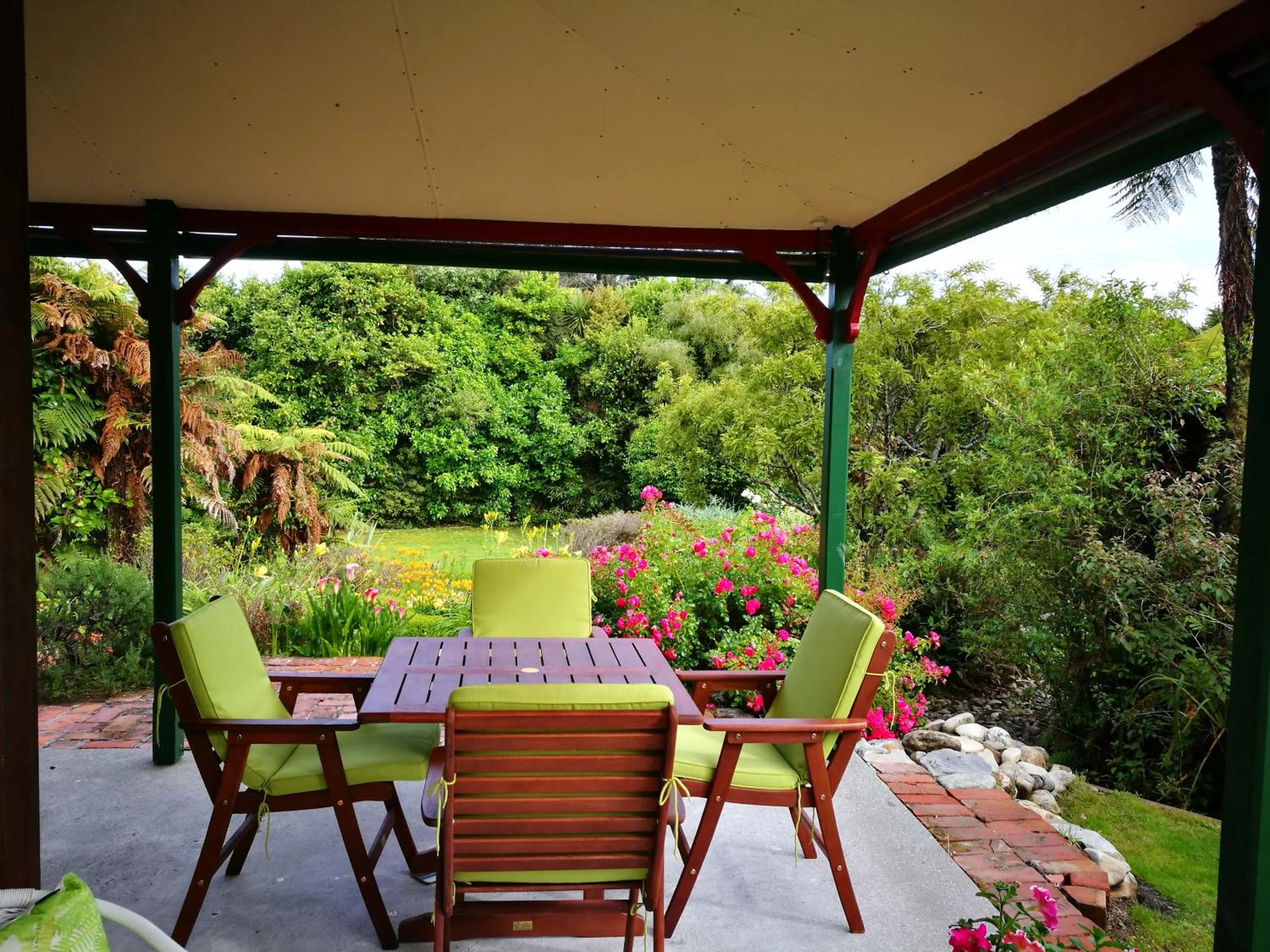 Patio in Awatuna Homestead