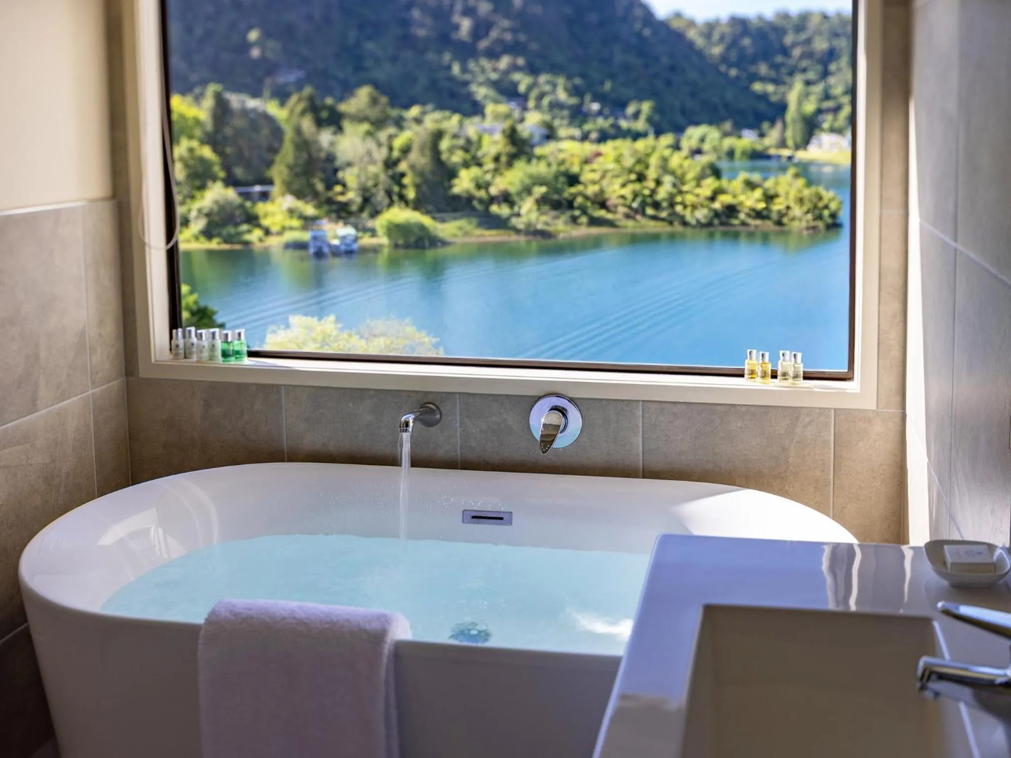 Natural landscape in Solitaire Lodge