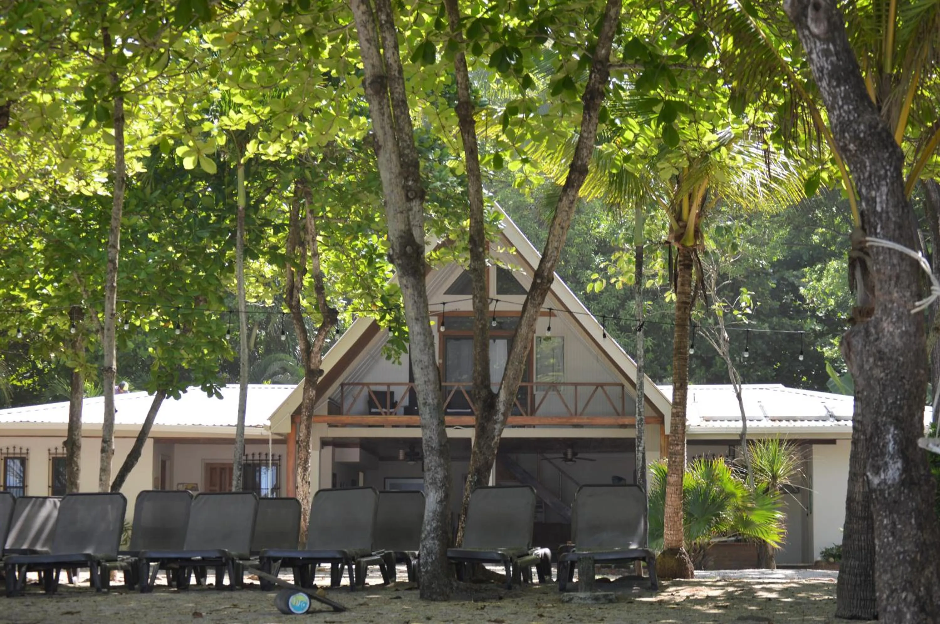 Property building in Casa Cecilia Beach Front