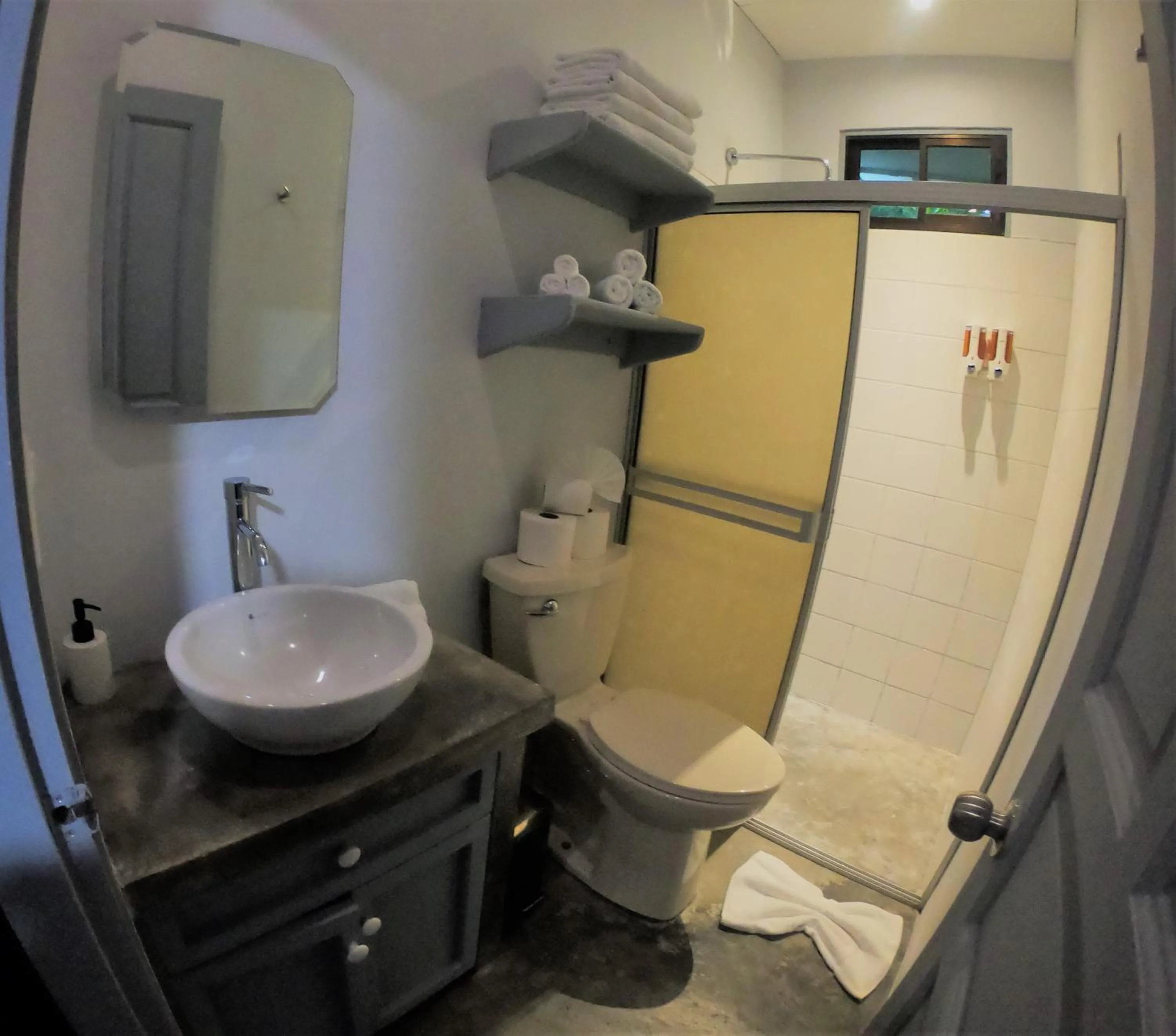 Bathroom in Casa Cecilia Beach Front