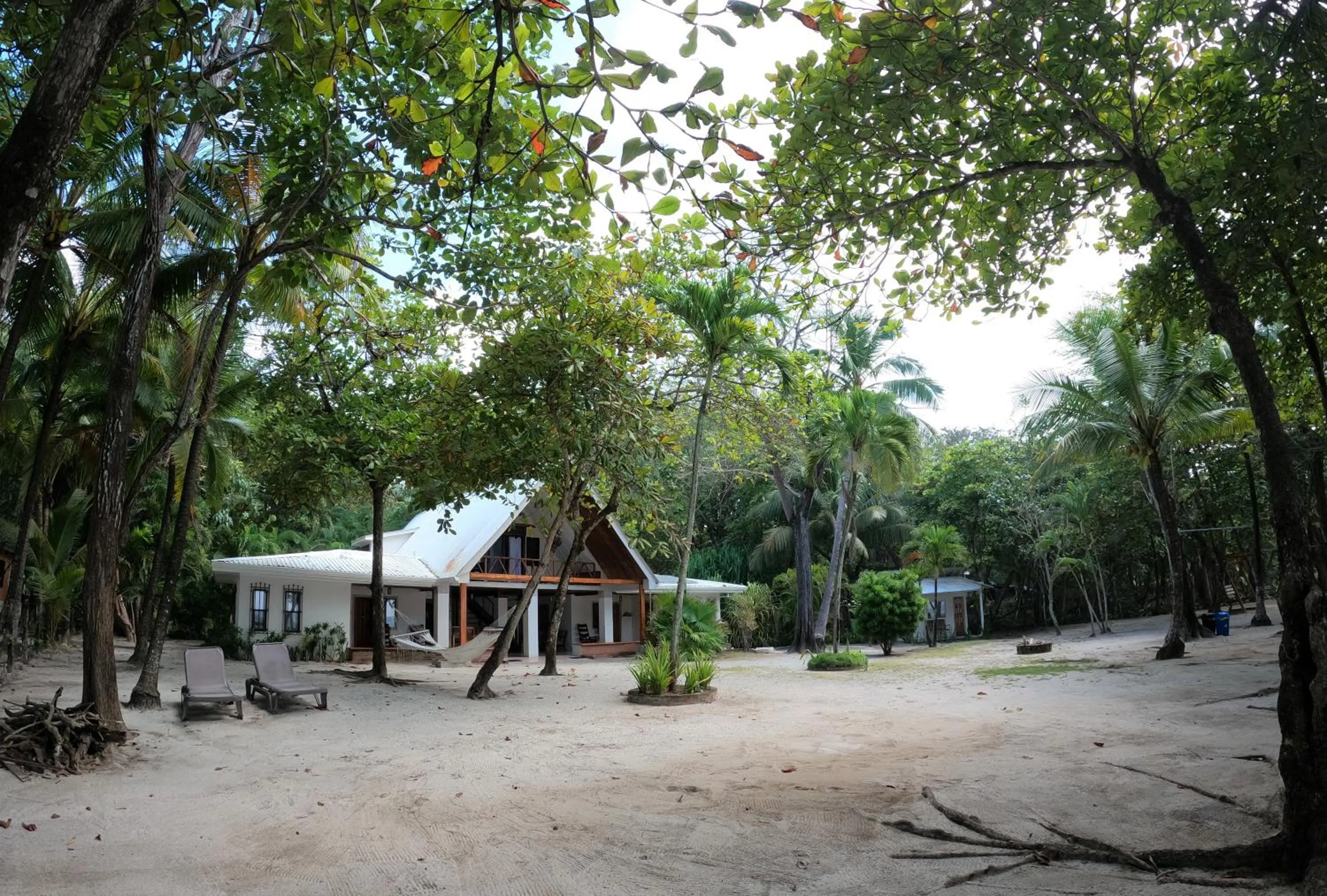 Natural landscape in Casa Cecilia Beach Front