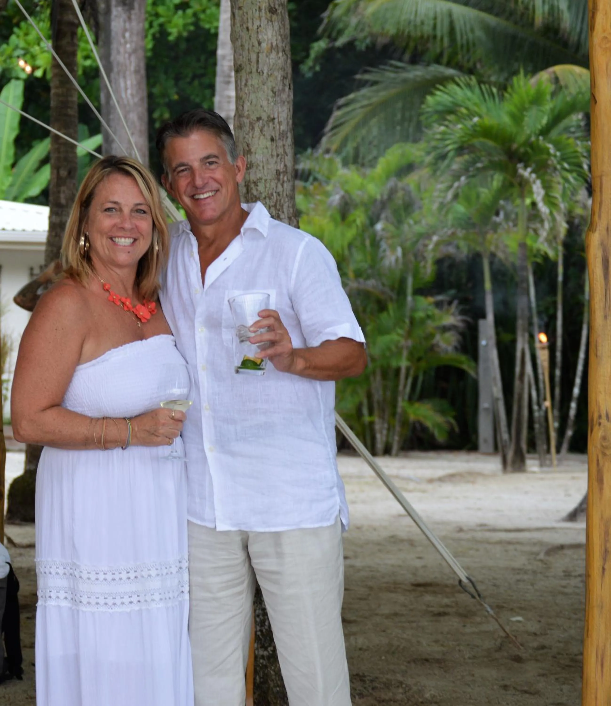 People in Casa Cecilia Beach Front