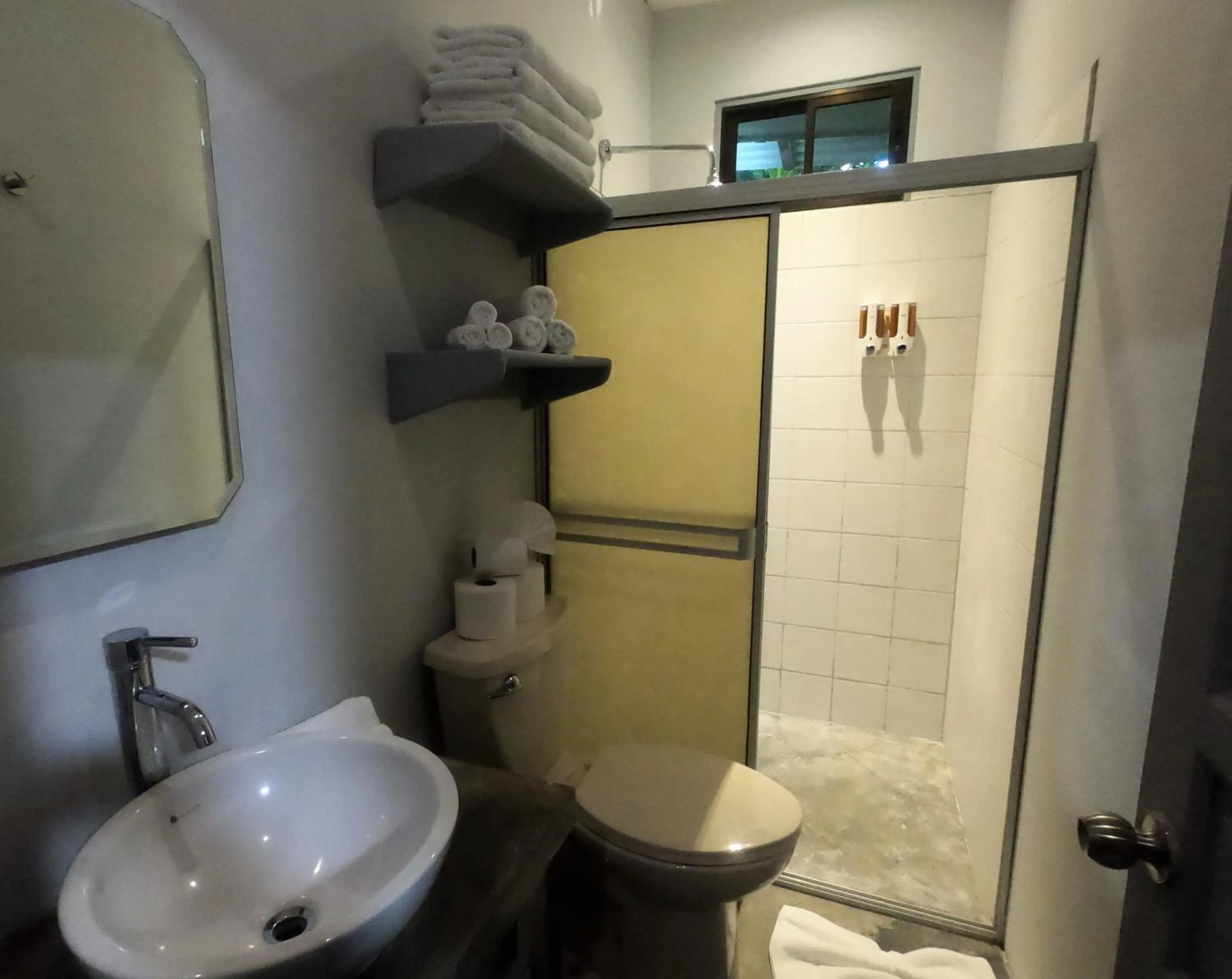 Bathroom in Casa Cecilia Beach Front