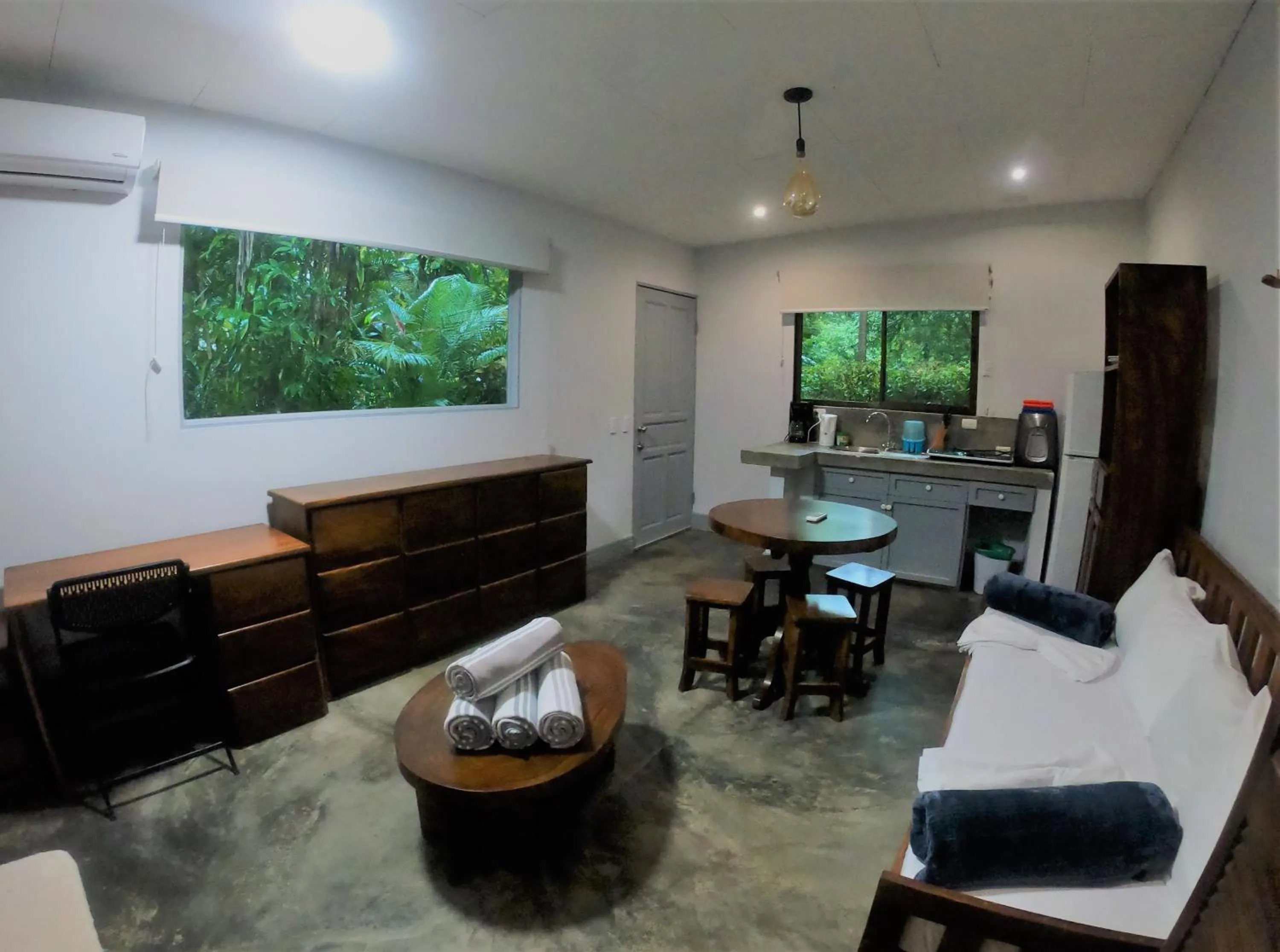 Seating area in Casa Cecilia Beach Front