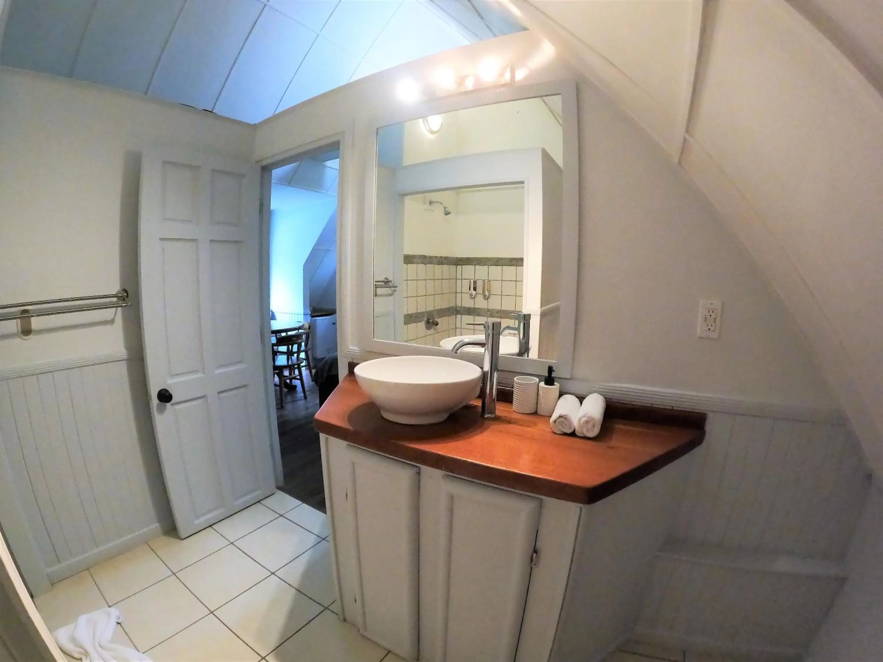 Bathroom in Casa Cecilia Beach Front