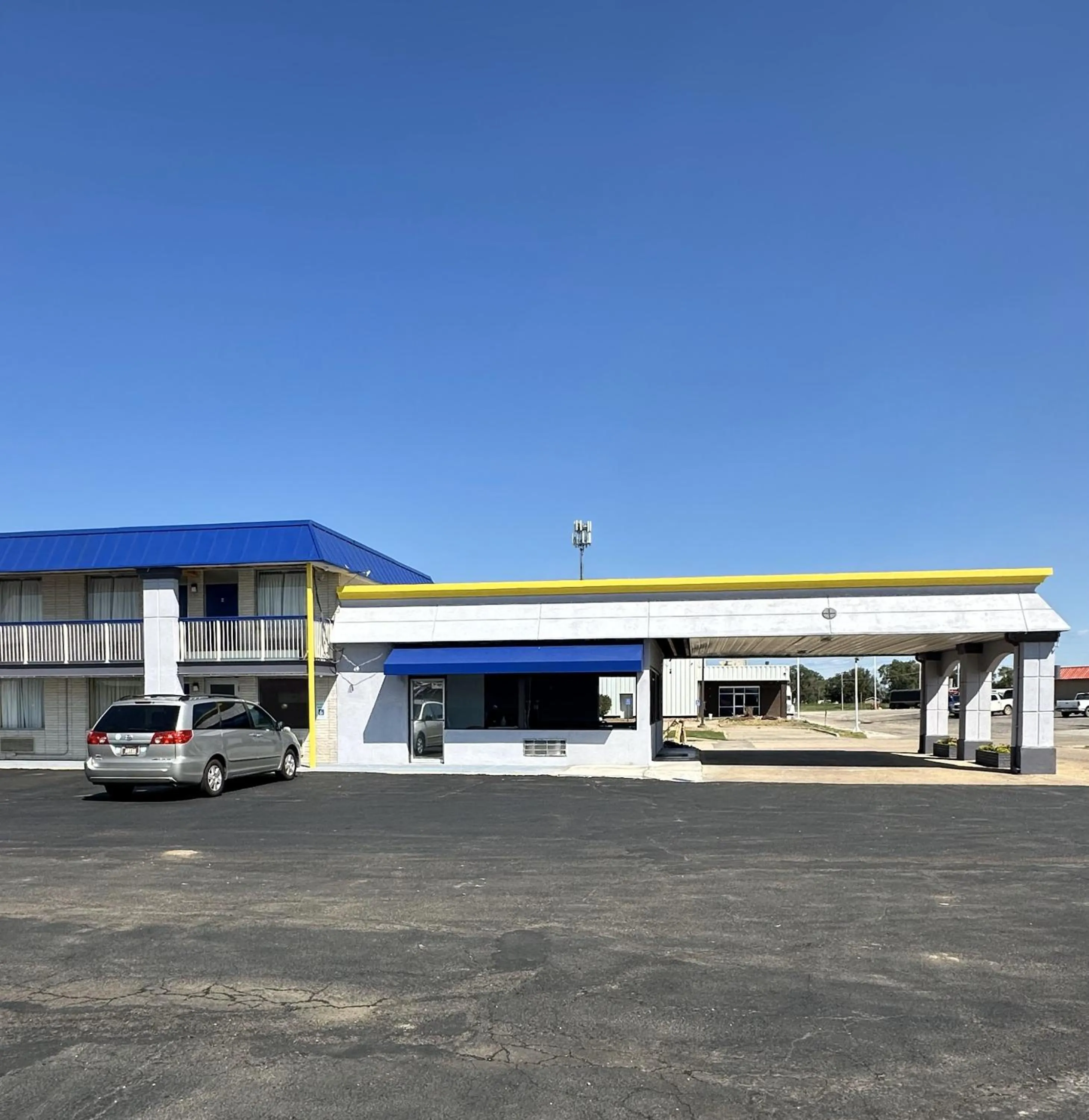 Property building in Days Inn by Wyndham Salina South