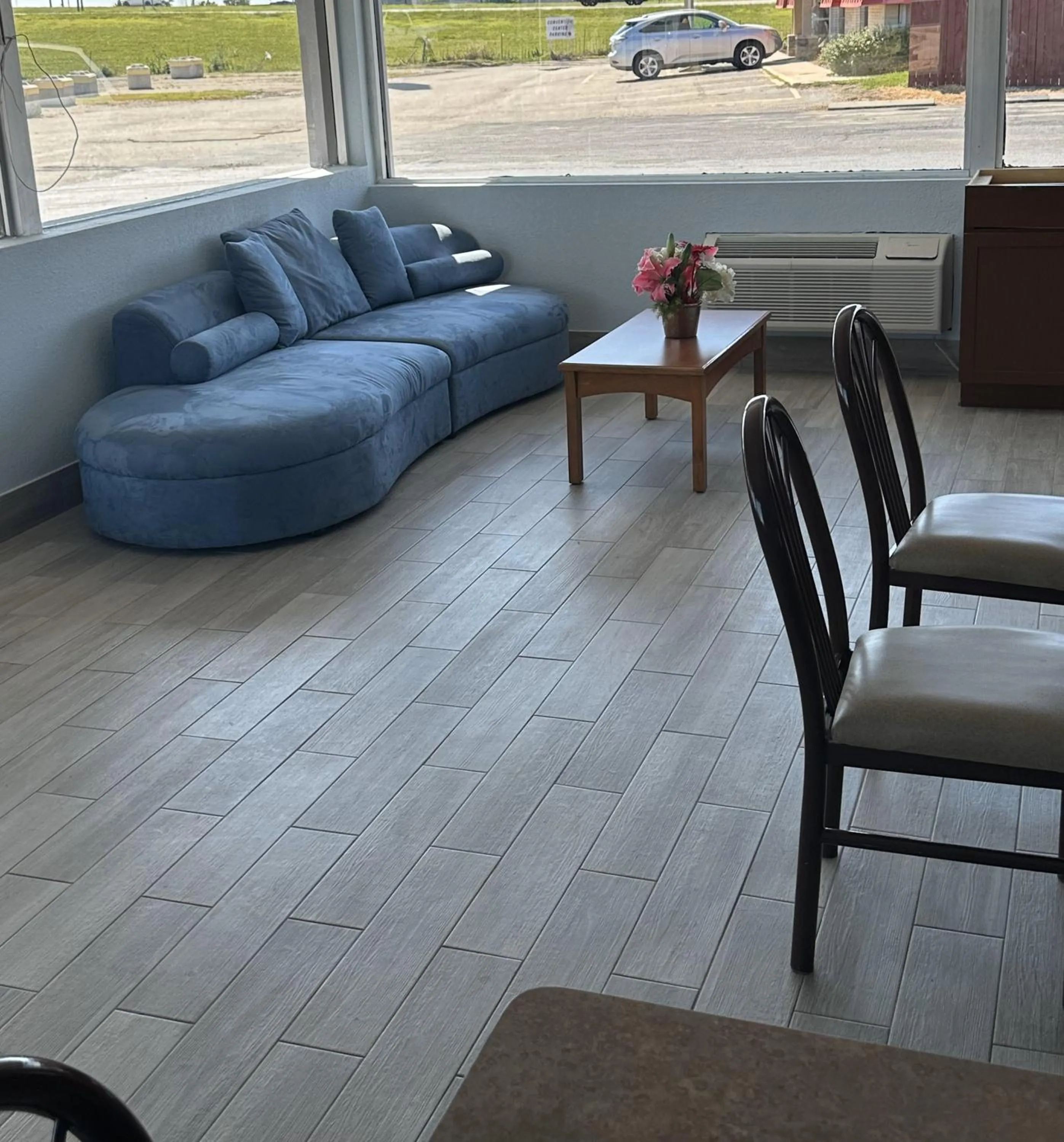 Breakfast in Days Inn by Wyndham Salina South