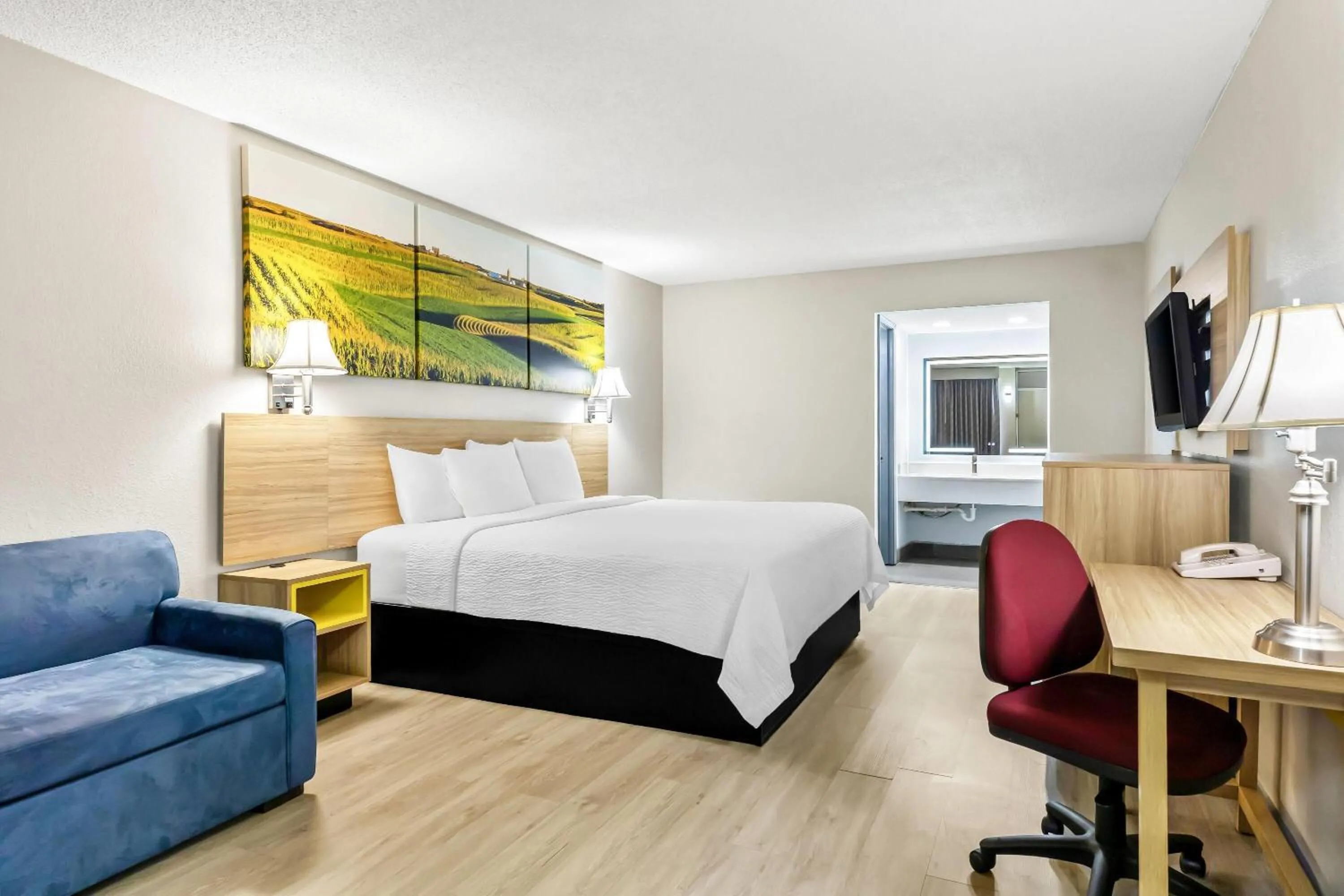 Bed in Days Inn by Wyndham Salina South