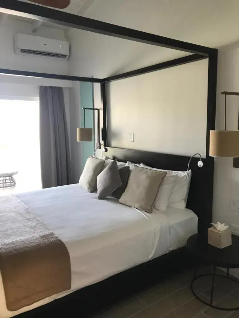 1 King Bed, Mini Pool Side Studio in Wyndham Tortola BVI Lambert Beach Resort 1 King Bed, Mini Pool Side Studio in Wyndham Tortola BVI Lambert Beach Resort