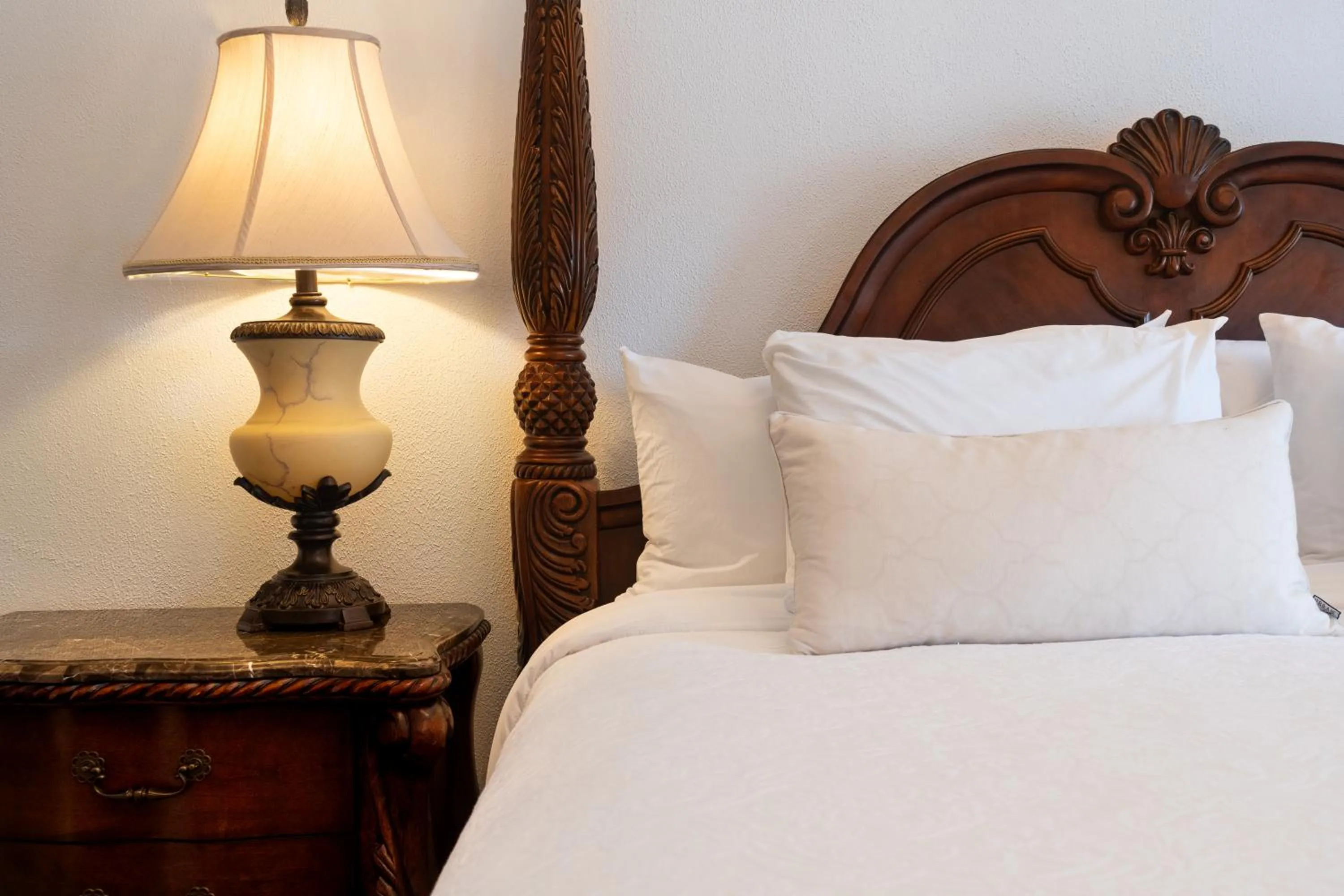 Bed in Spokane Club Hotel