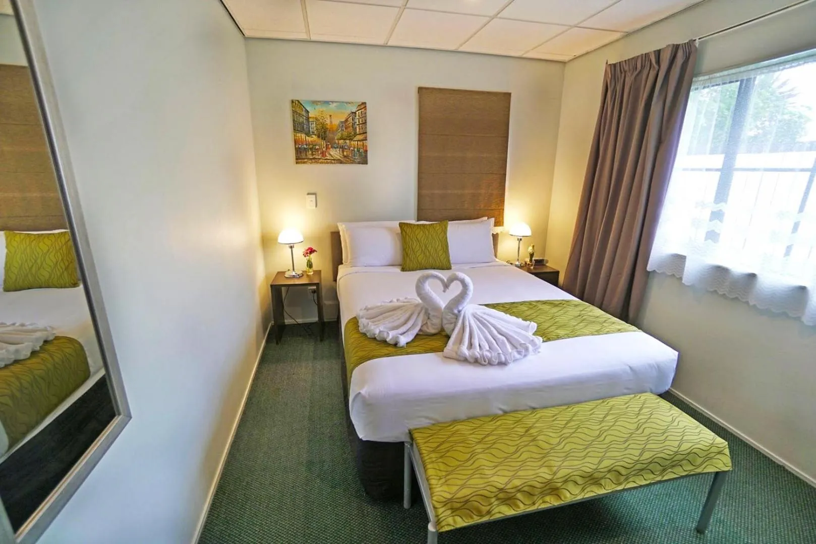 Bedroom, Bed in Anglesea Motel and Conference Centre