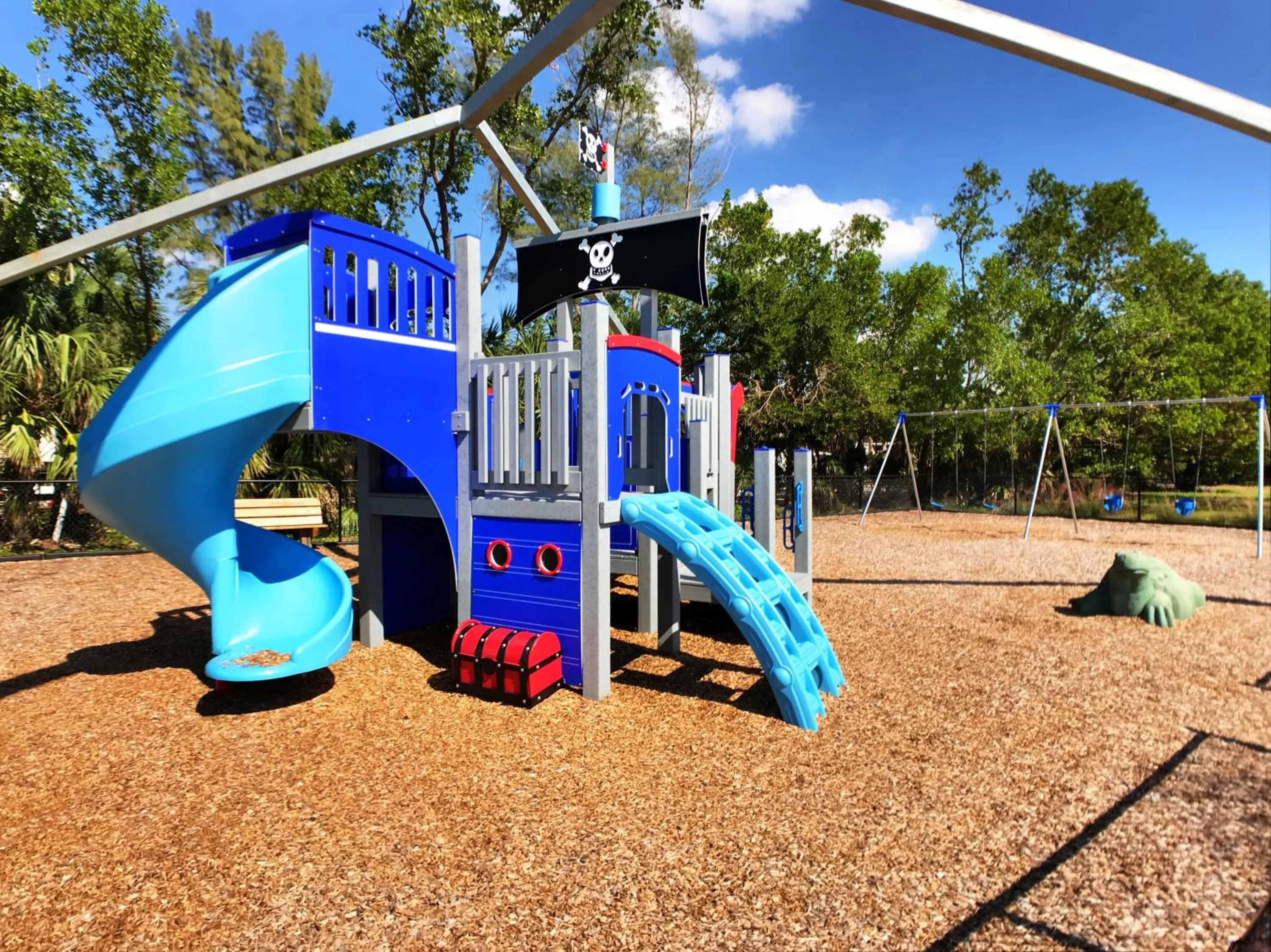 Siesta Heron Suites & Villas