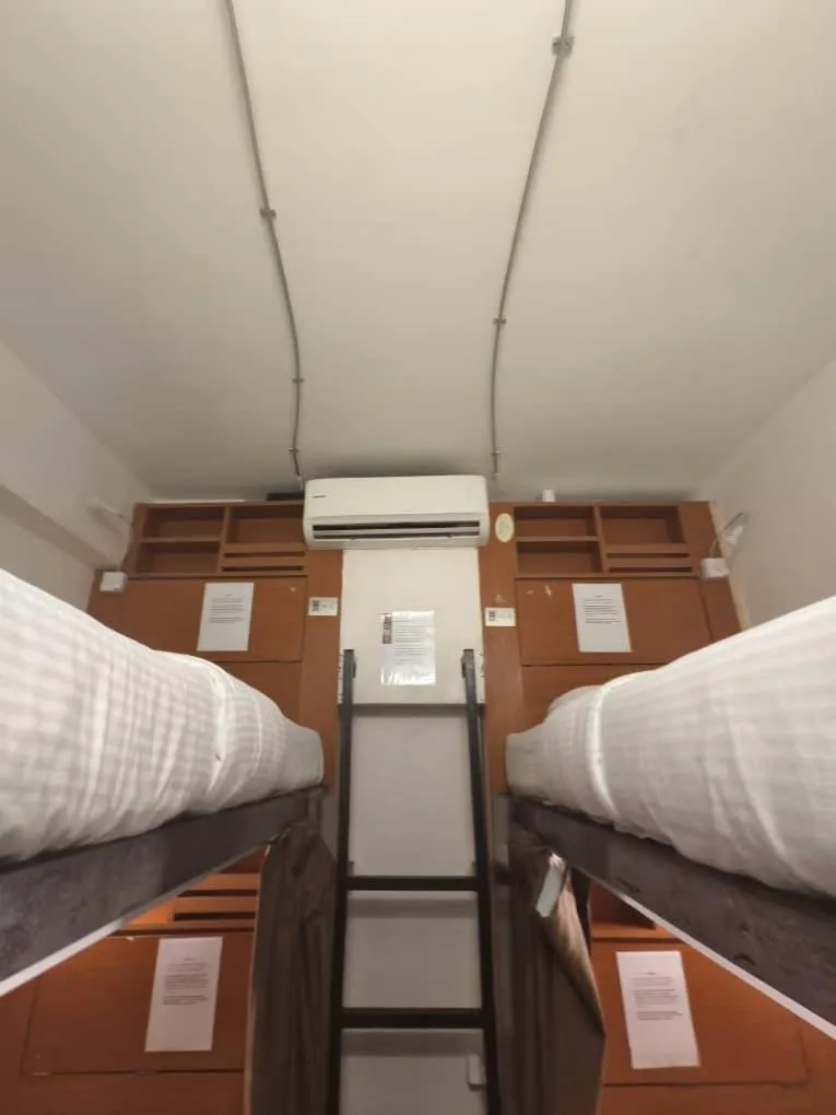 Bed in Red Inn Court