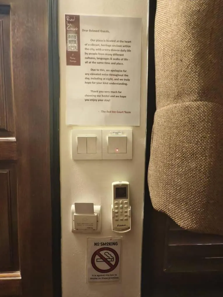 air conditioner in Red Inn Court