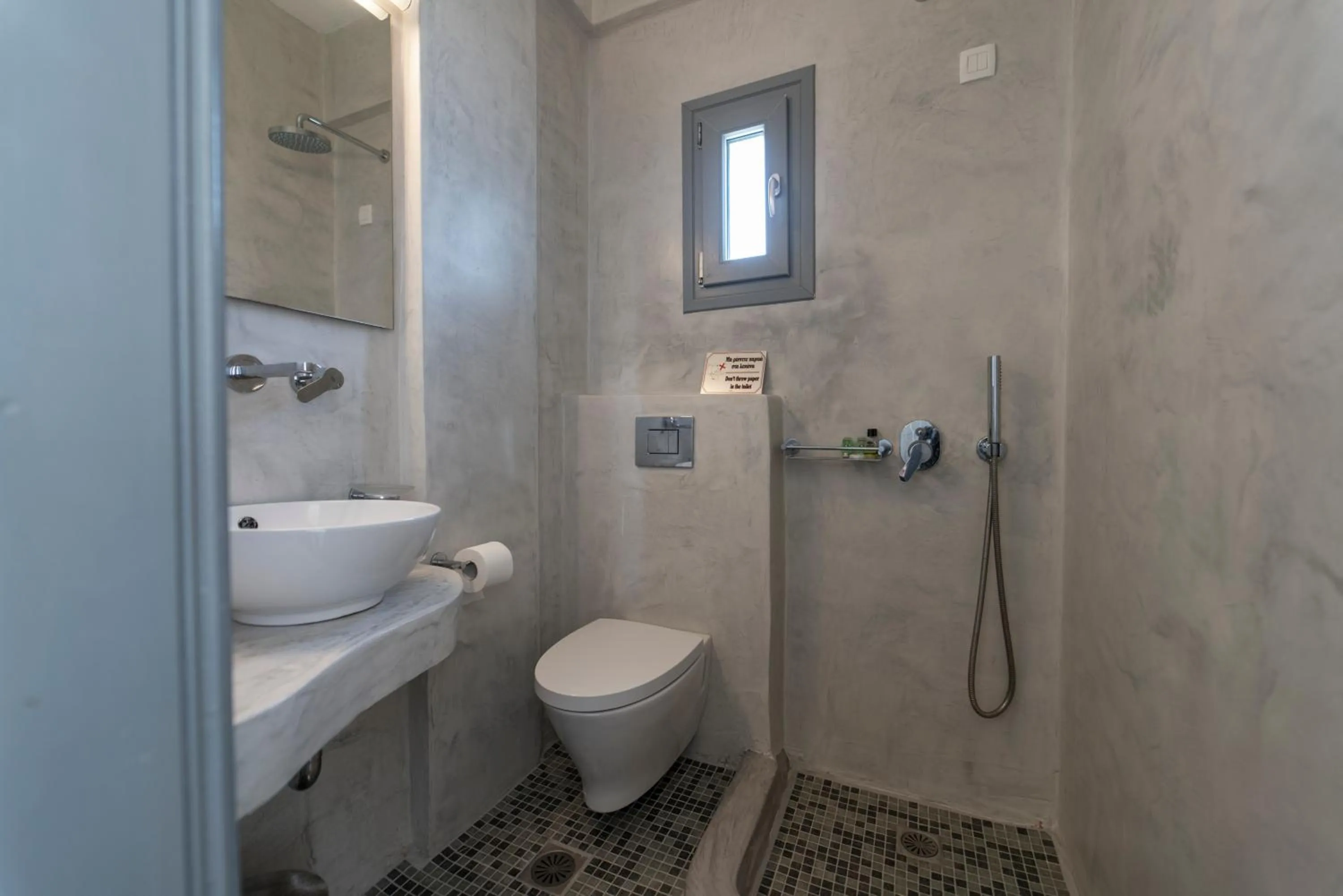 Black Coast Santorini