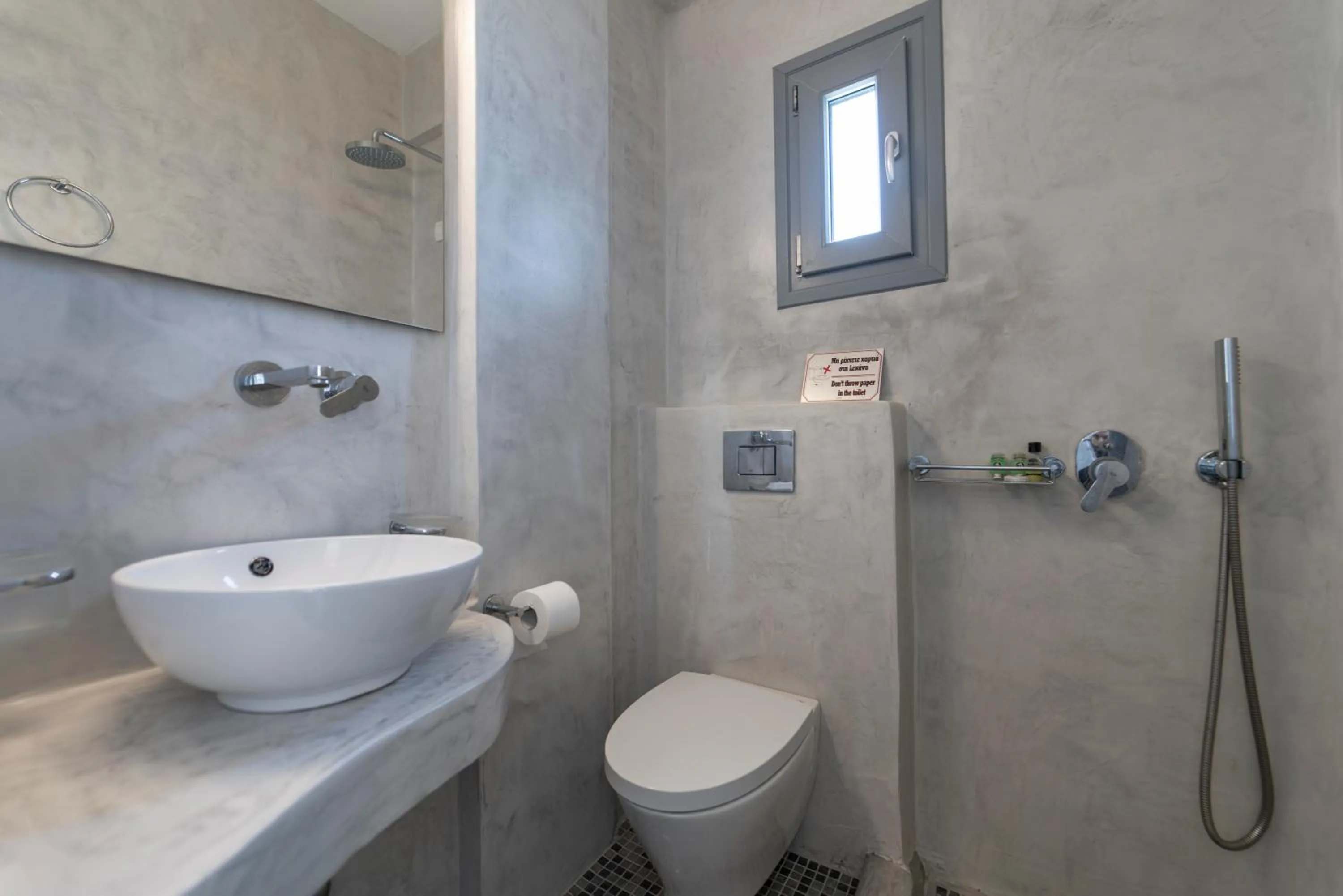 Black Coast Santorini