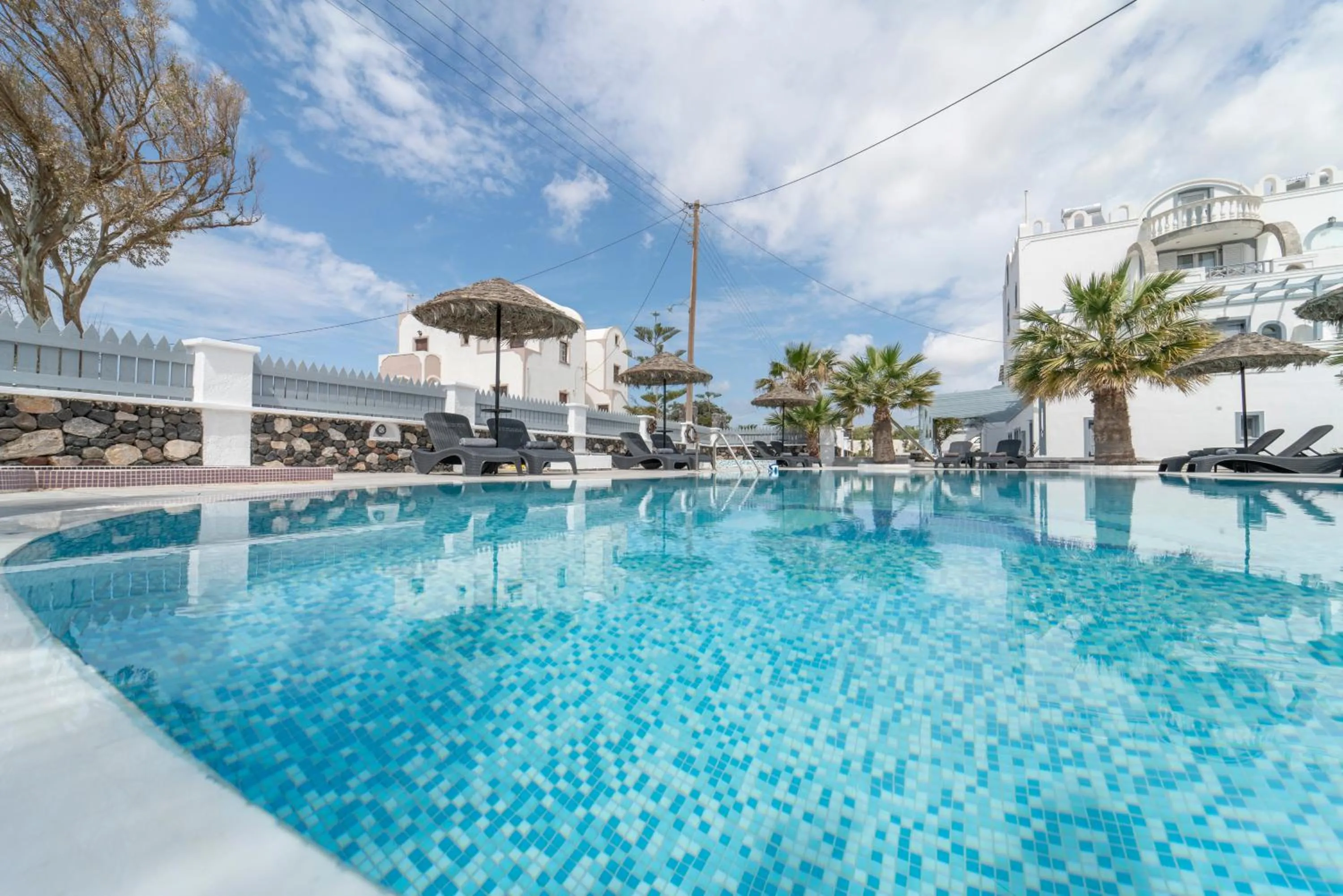 Black Coast Santorini