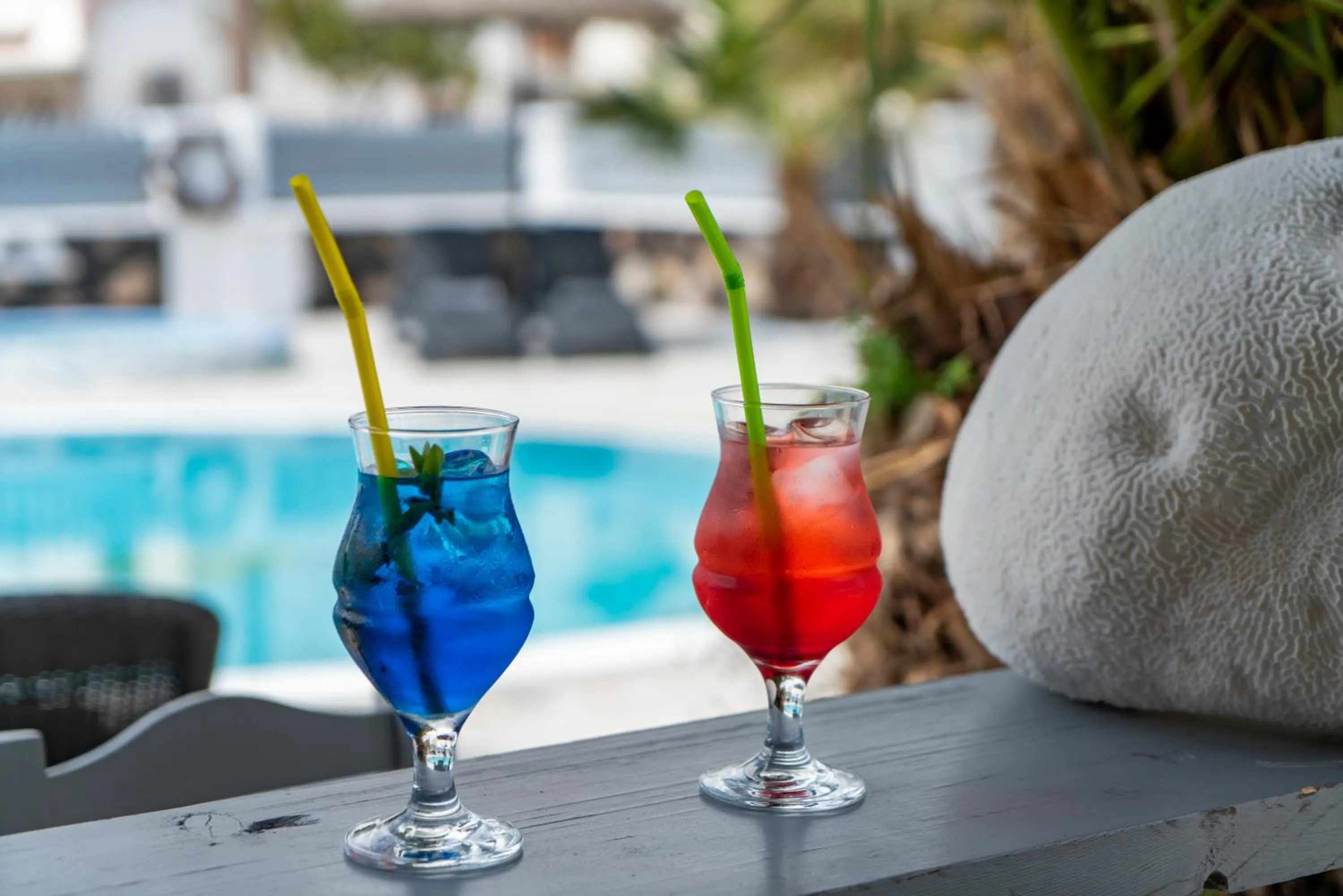 Black Coast Santorini