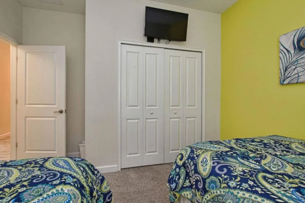 Property building, Bed in Champions Gate-5 Bed Townhouse W-Splashpool-4976Cg