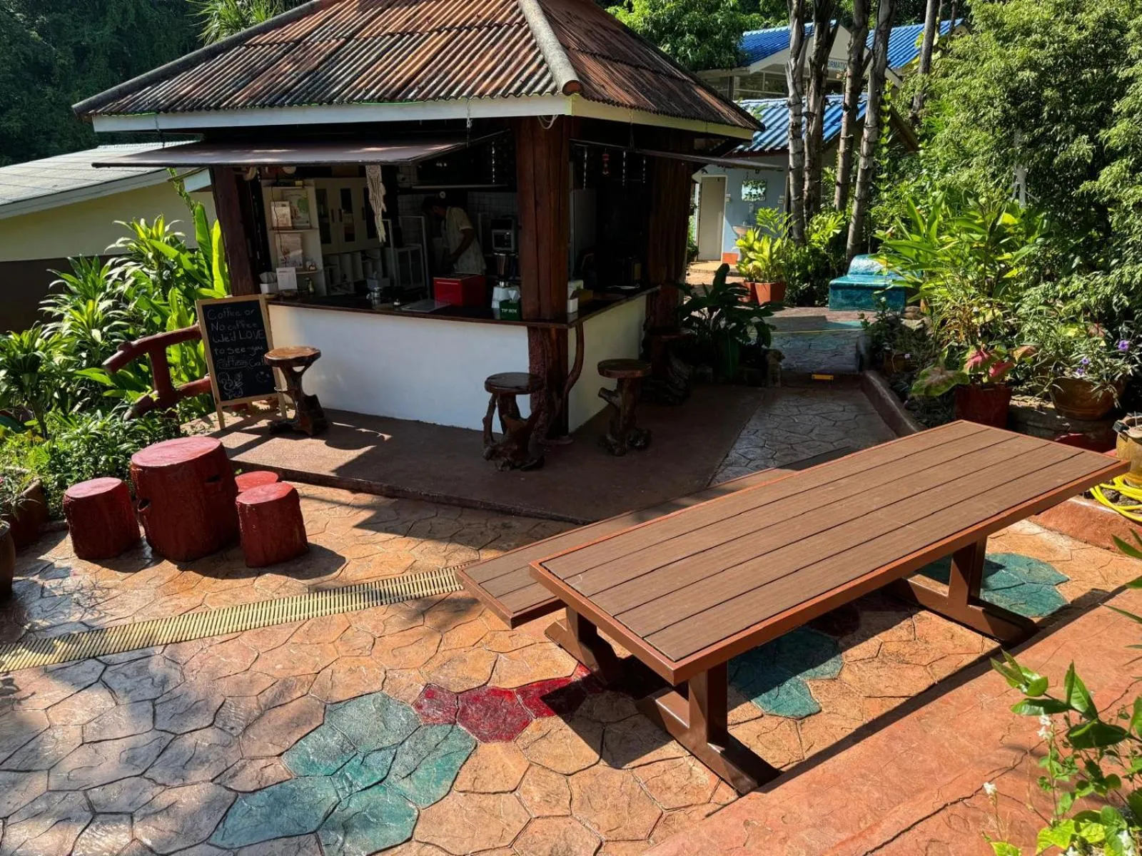 Restaurant/places to eat in Koh Mak Buri Hut Natural Resort