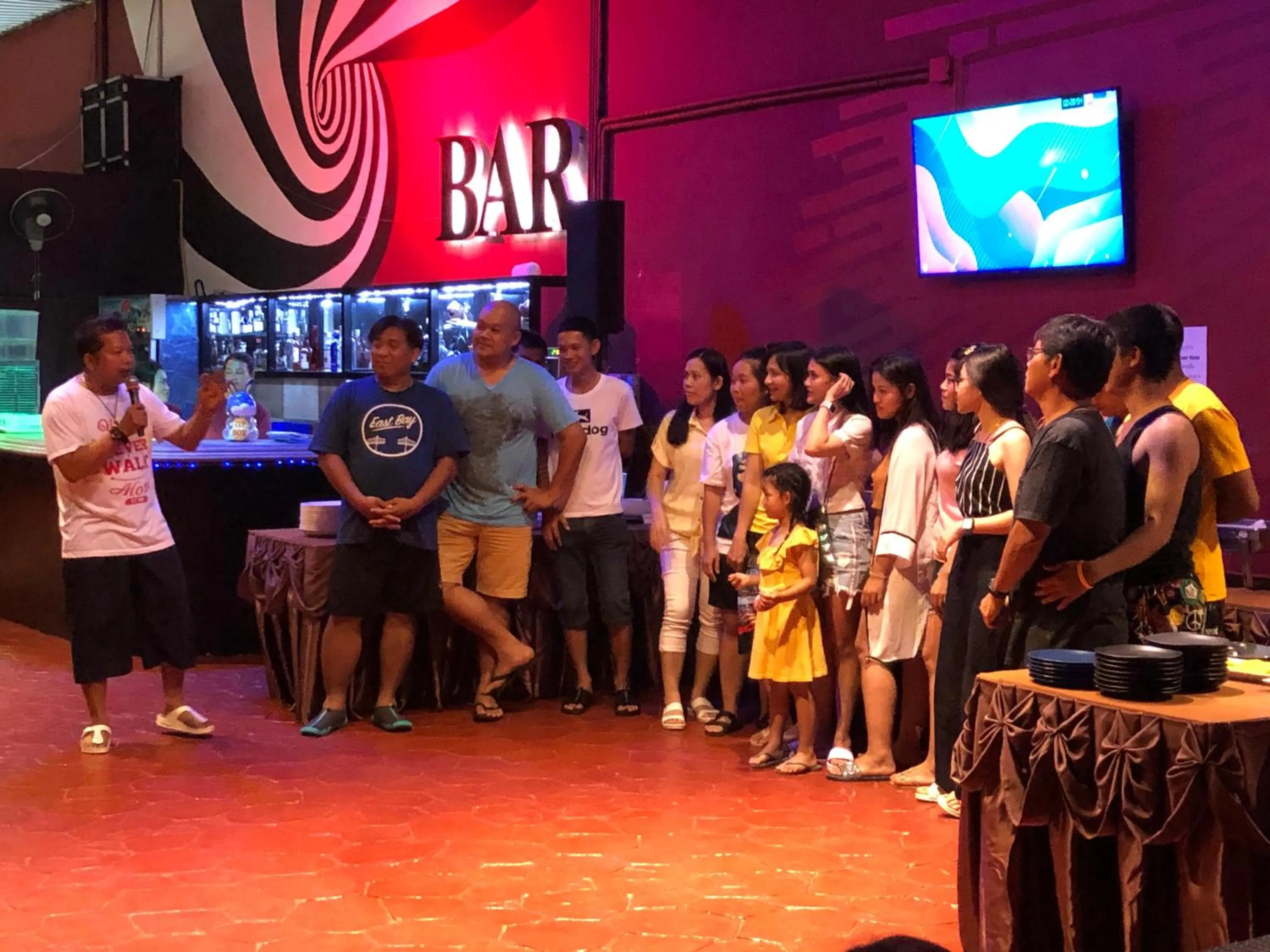 Guests in Koh Mak Buri Hut Natural Resort