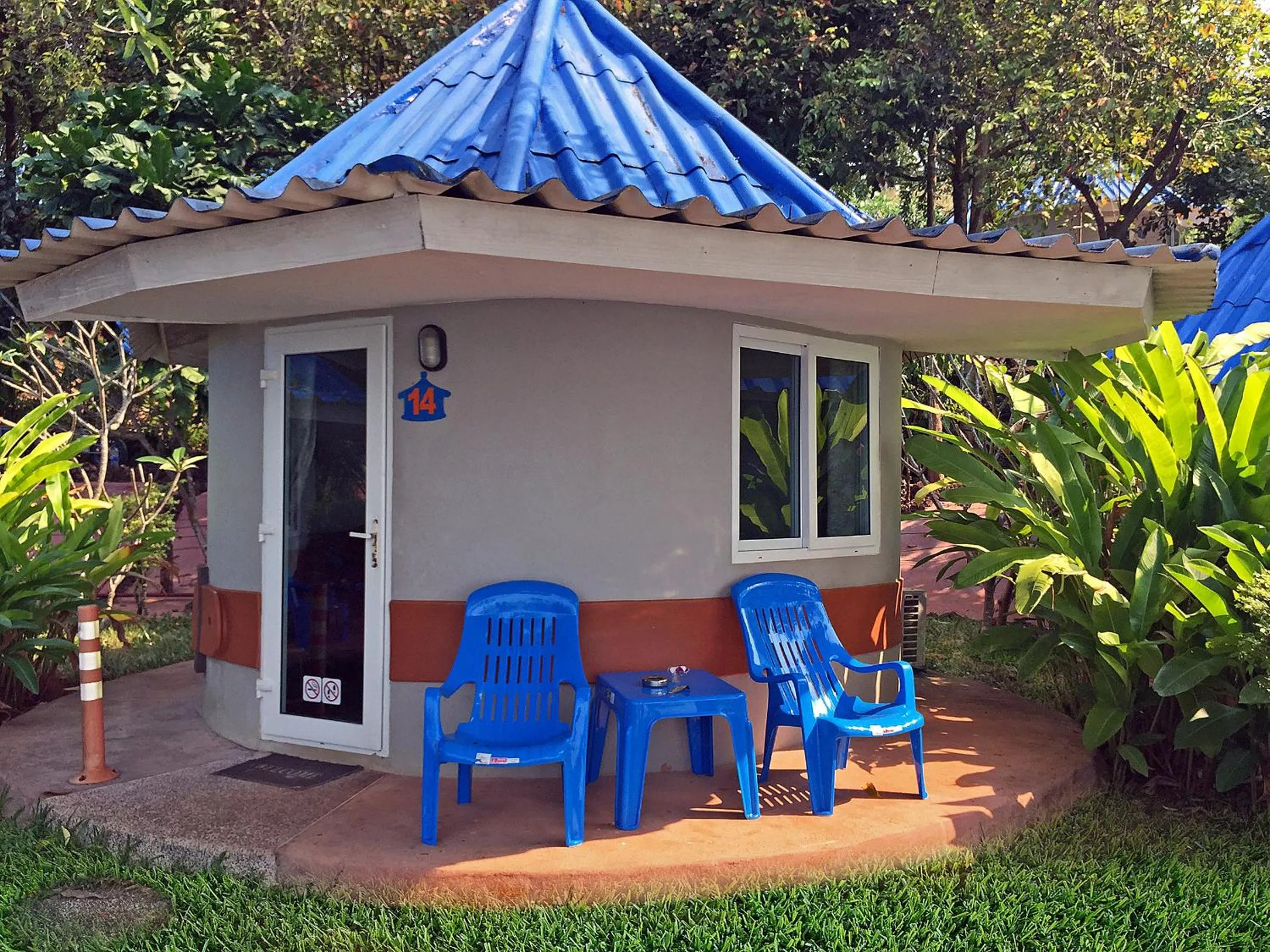 Garden in Koh Mak Buri Hut Natural Resort