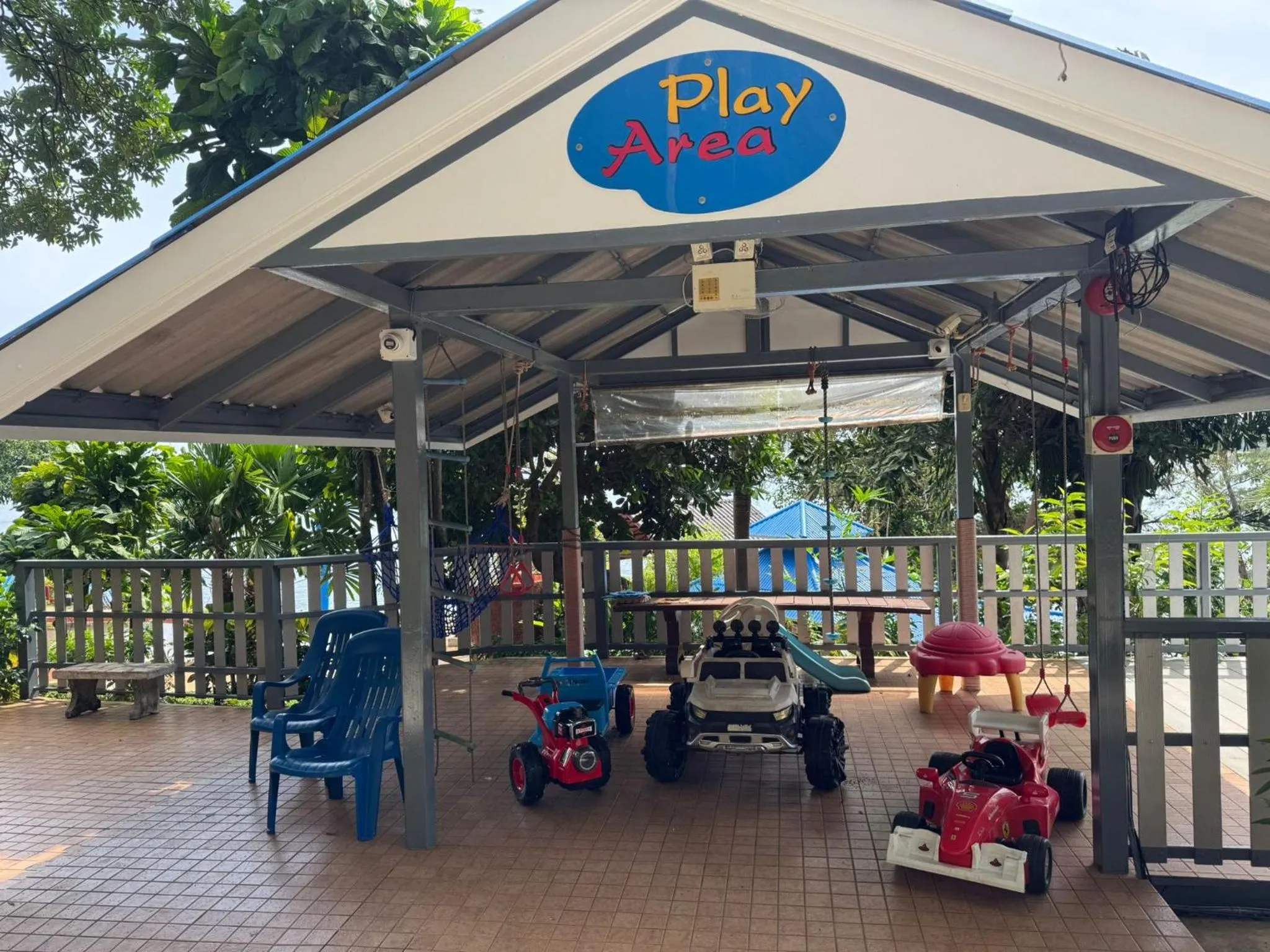 Koh Mak Buri Hut Natural Resort