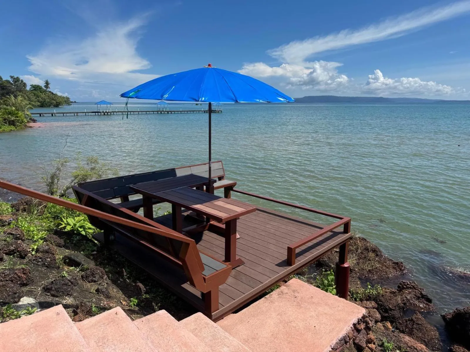 Day in Koh Mak Buri Hut Natural Resort