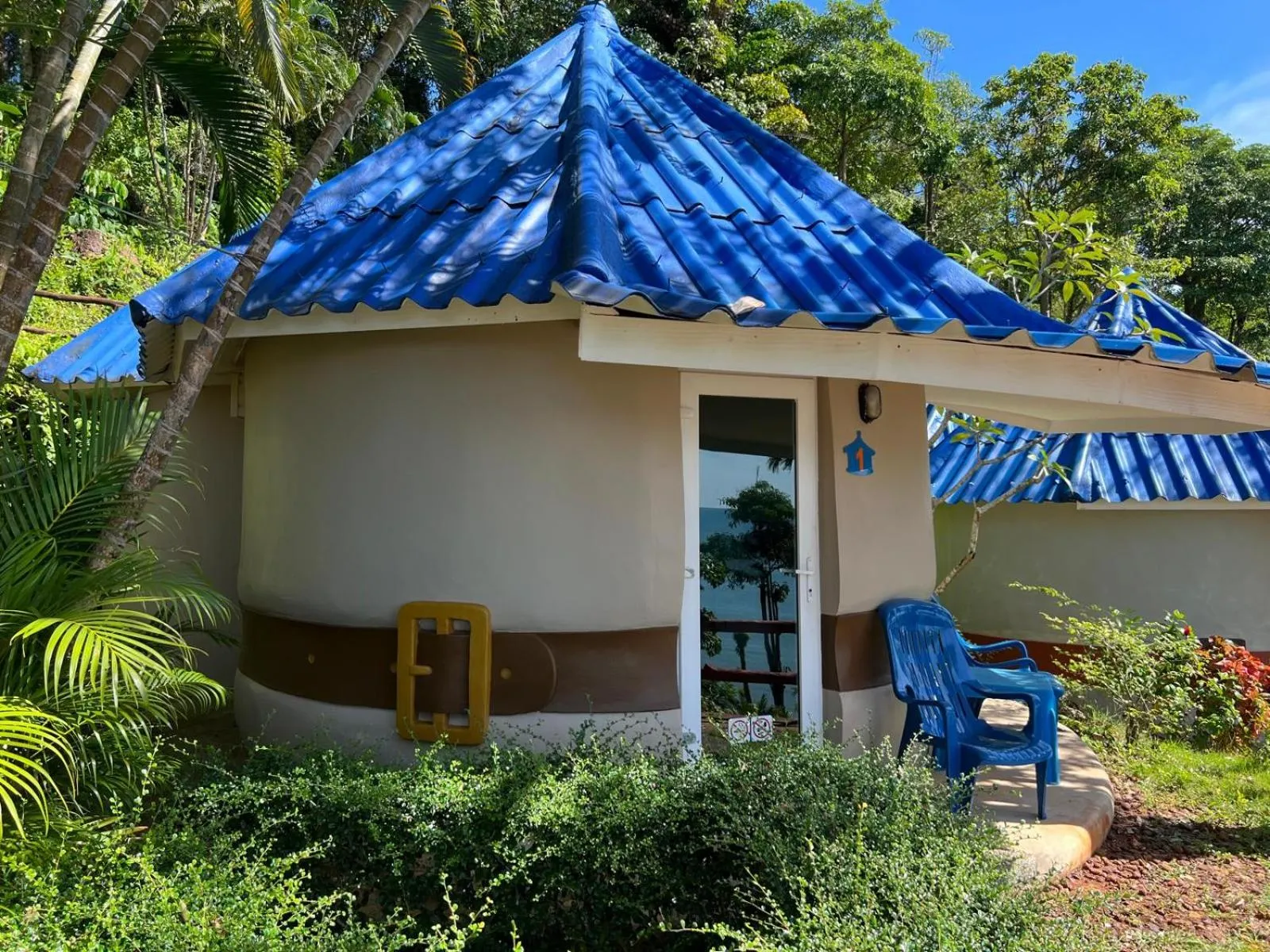Seating area in Koh Mak Buri Hut Natural Resort