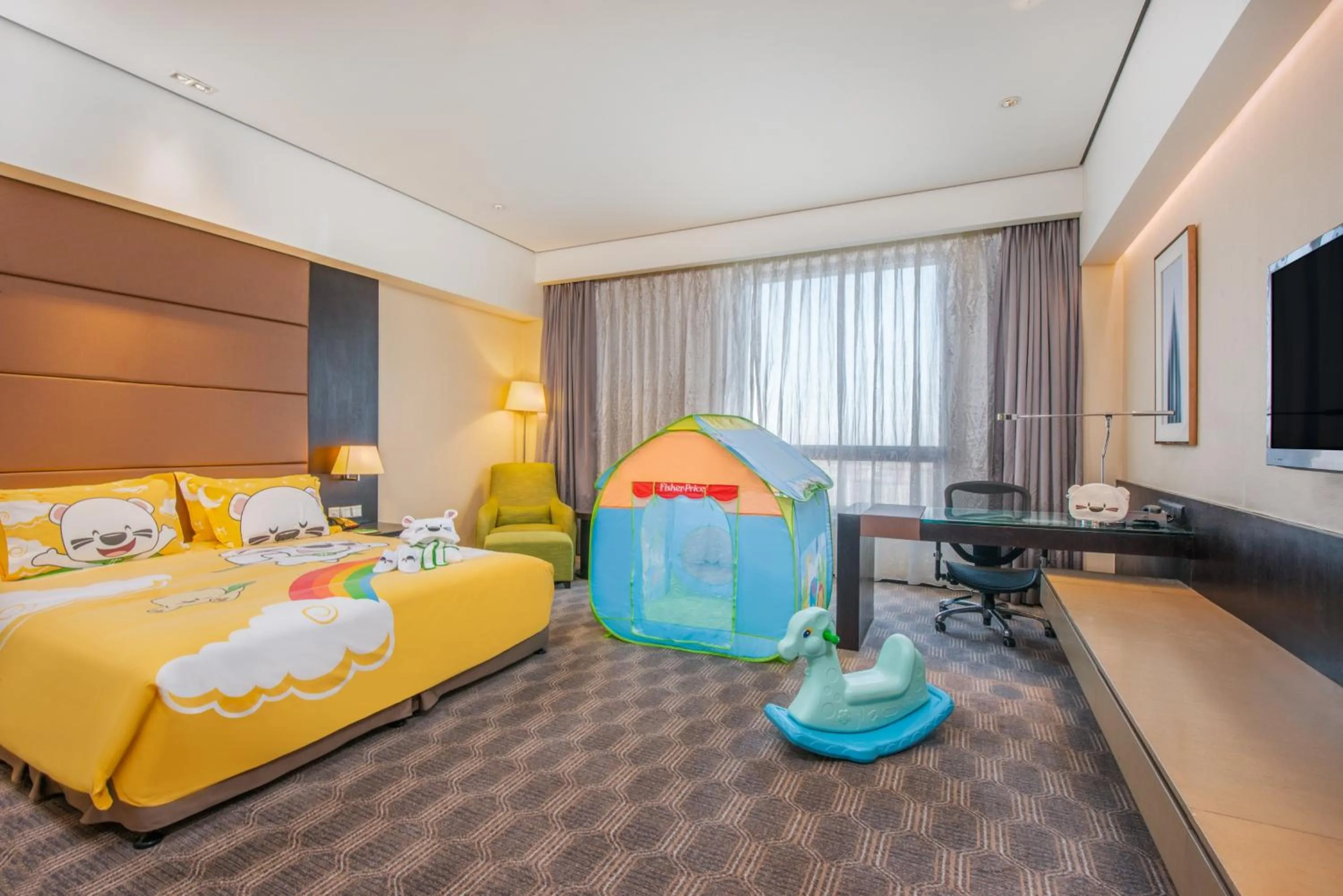 Bedroom, Bed in Holiday Inn Nantong Oasis International by IHG