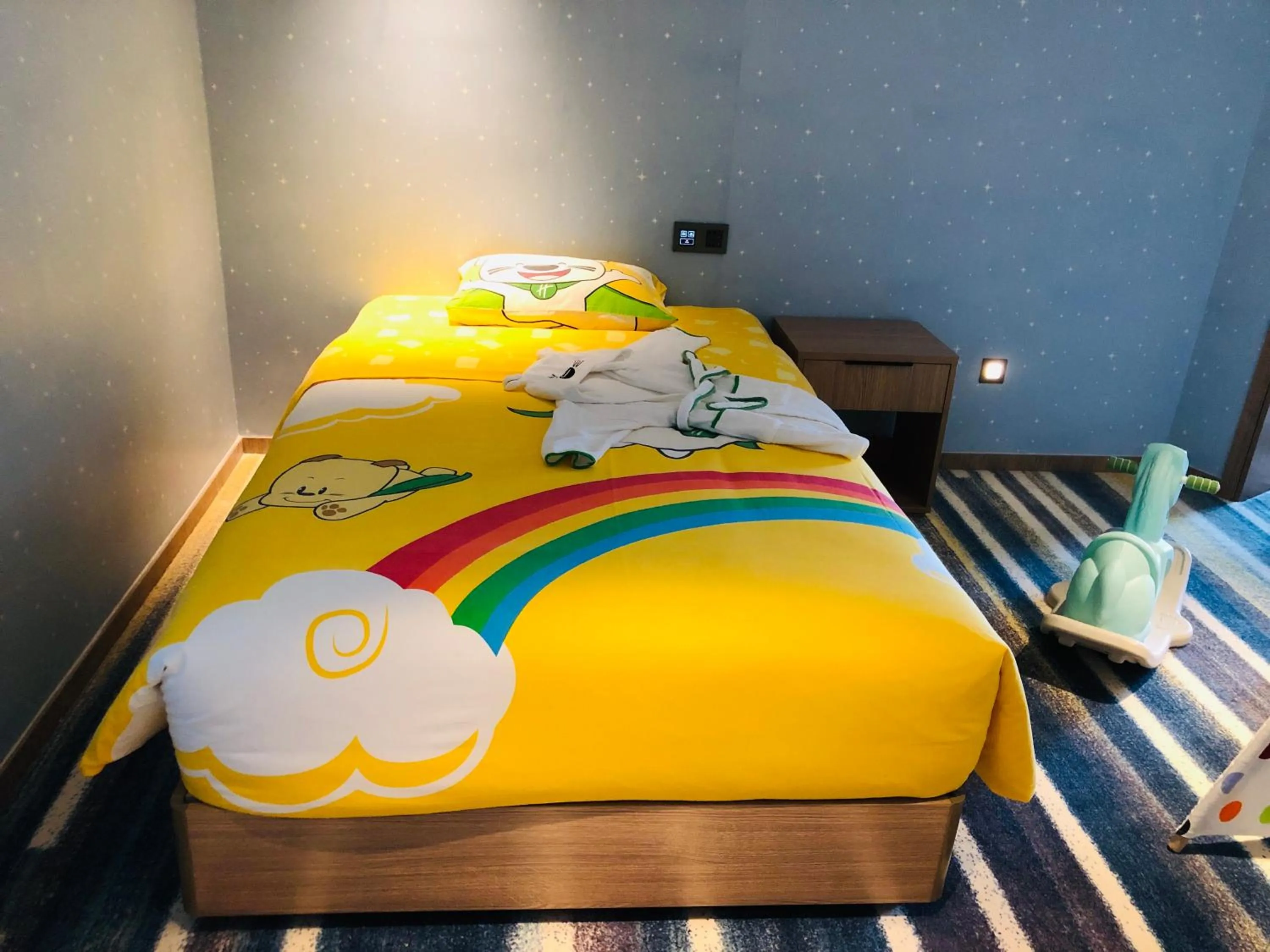 Bedroom, Bed in Holiday Inn Nantong Oasis International by IHG